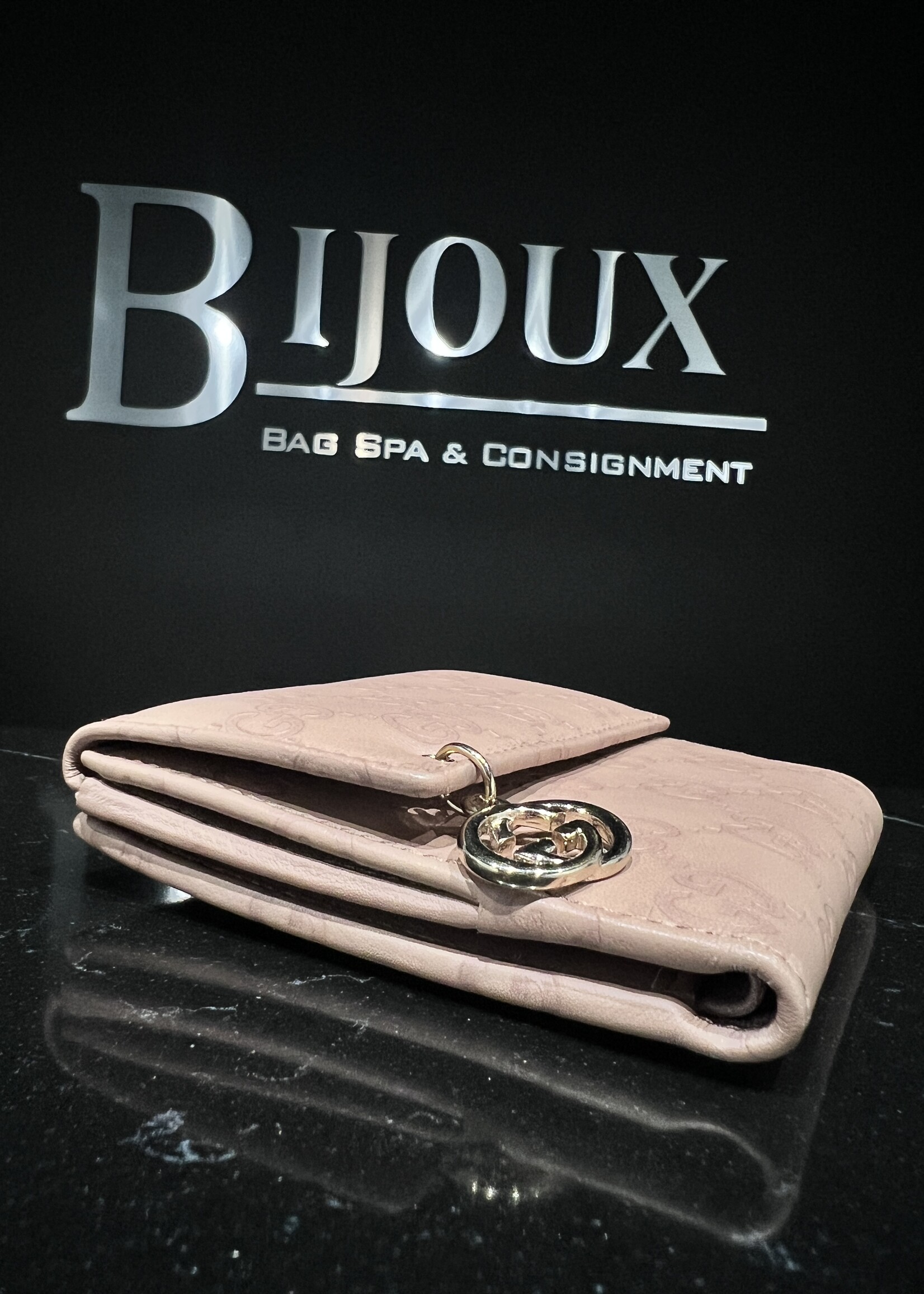 Gucci SOLD- Gucci Bella Wallet