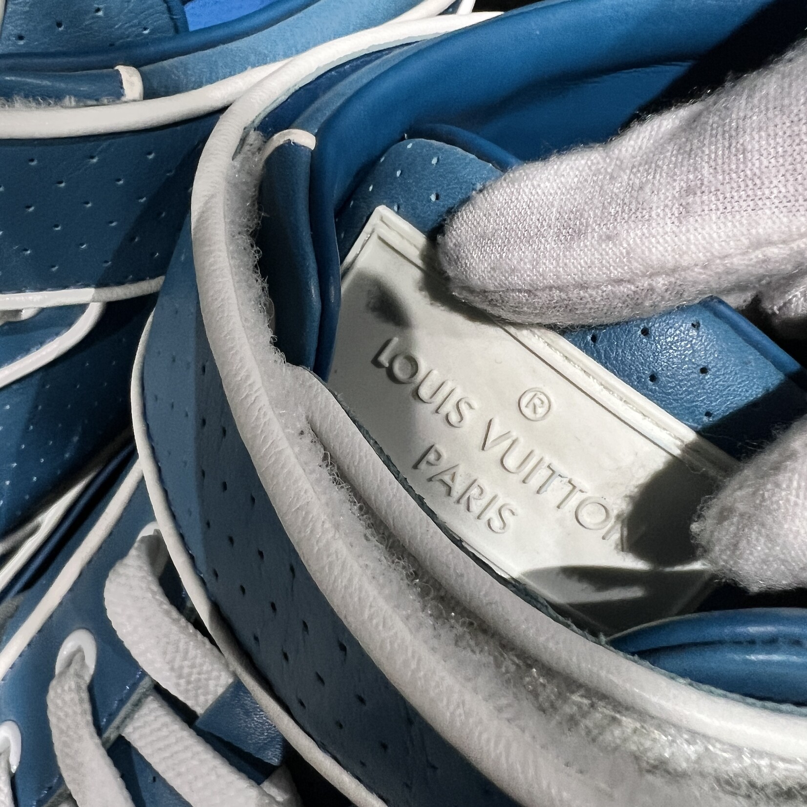 Louis Vuitton Louis Vuitton Acapulco Sneaker 8.5