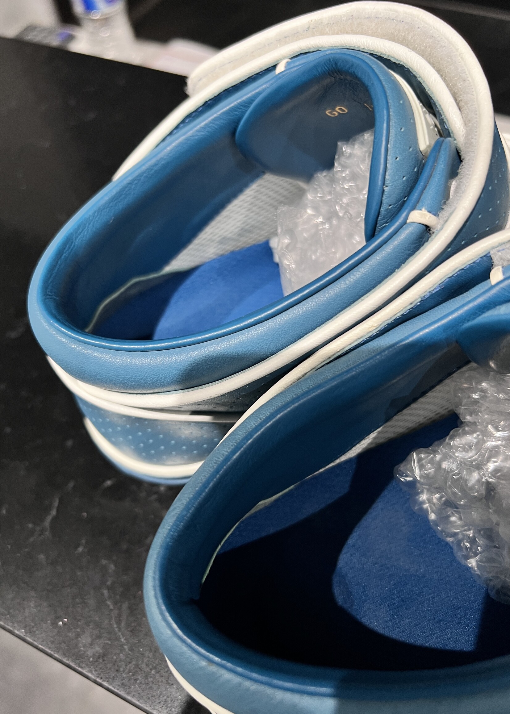 Louis Vuitton Louis Vuitton Acapulco Sneaker 8.5