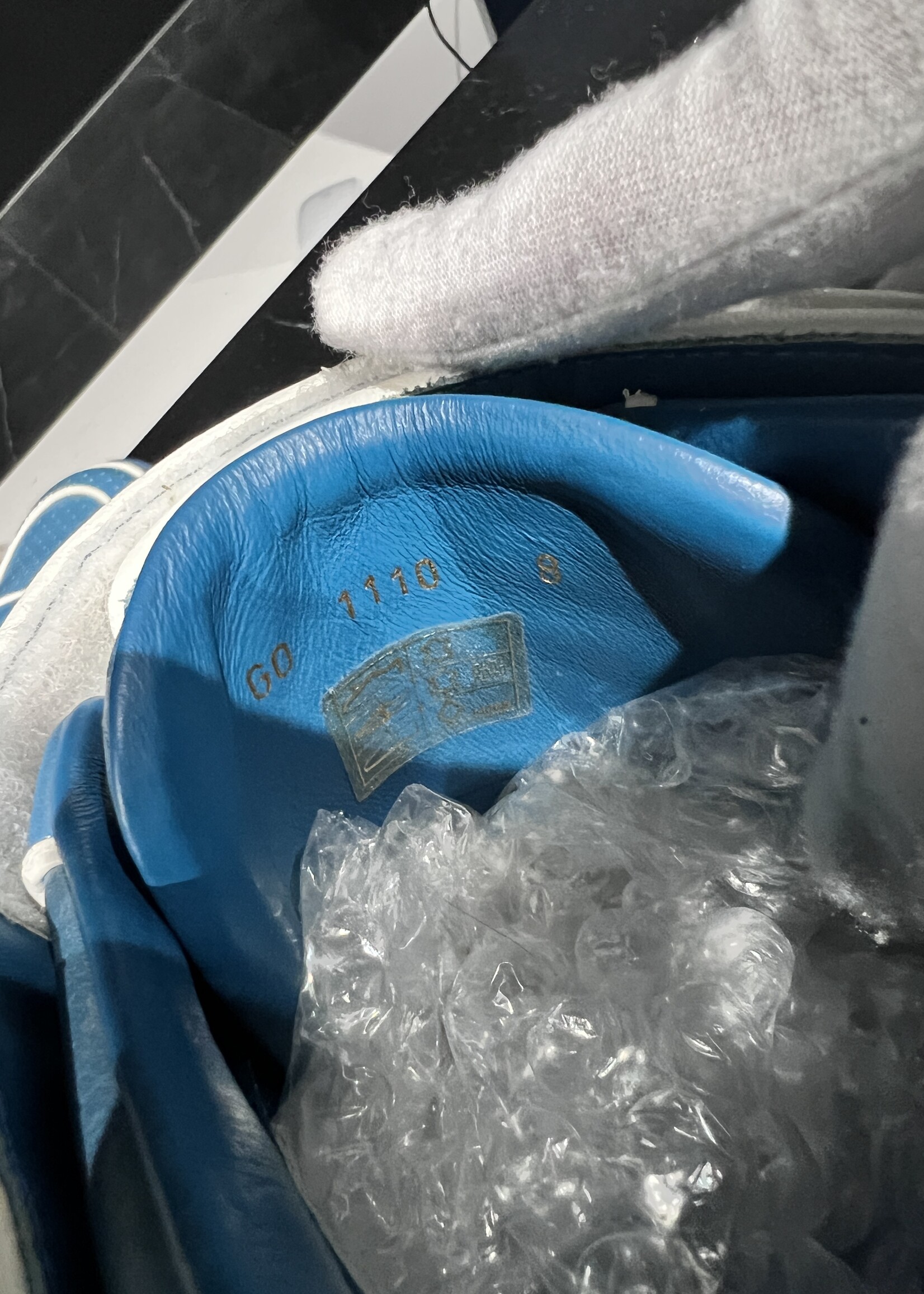 Louis Vuitton Louis Vuitton Acapulco Sneaker 8.5