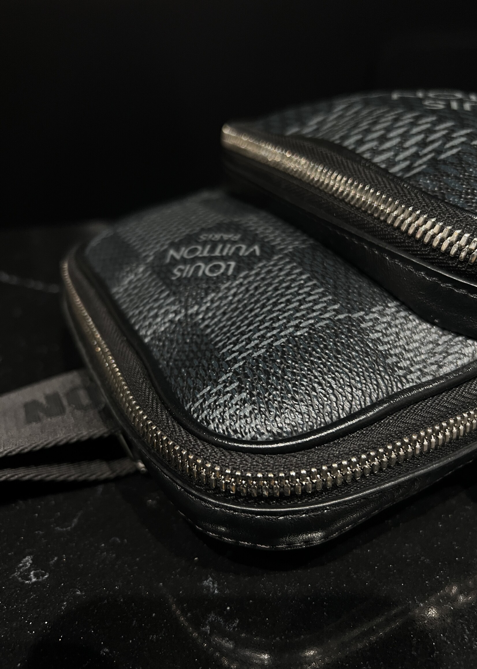 Louis Vuitton SOLD - Louis Vuitton Messenger Damier Graphite