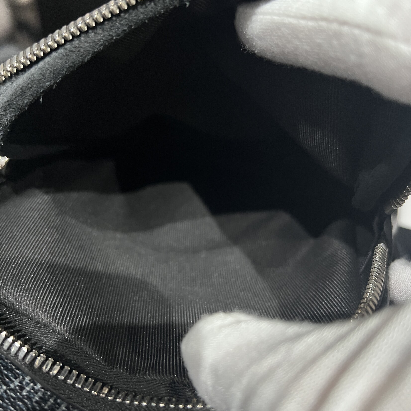 Louis Vuitton SOLD - Louis Vuitton Messenger Damier Graphite