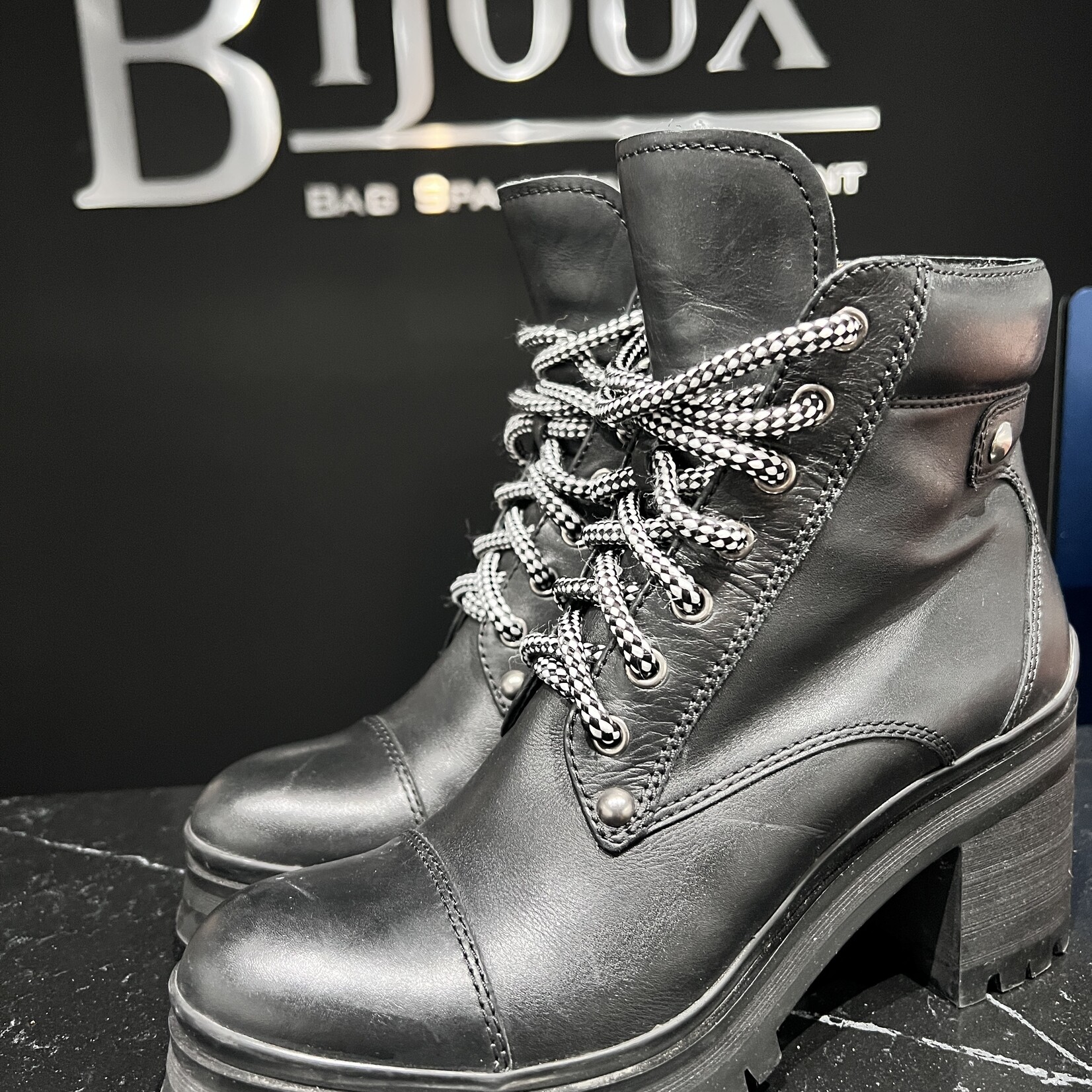 Miu MIu Miu Miu Boots - 38
