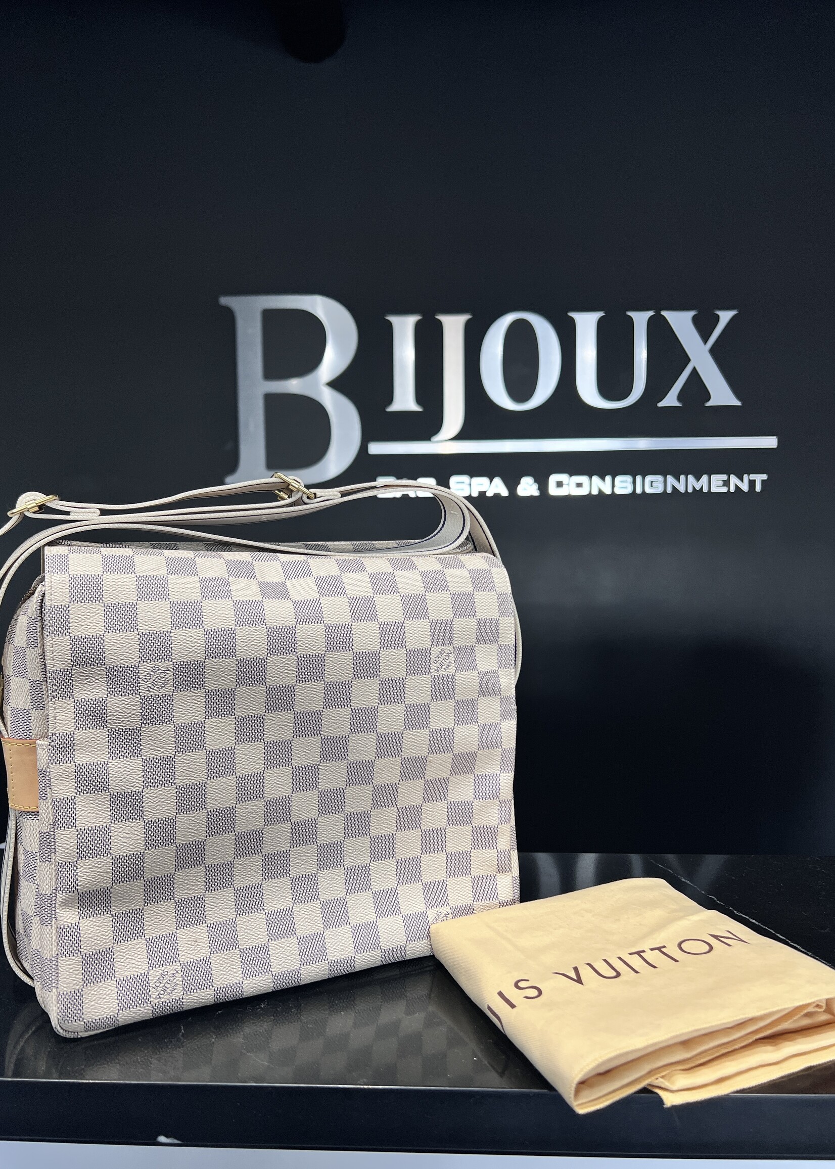 Louis Vuitton SOLD - Louis Vuitton Naviglio Damier Azur Messenger