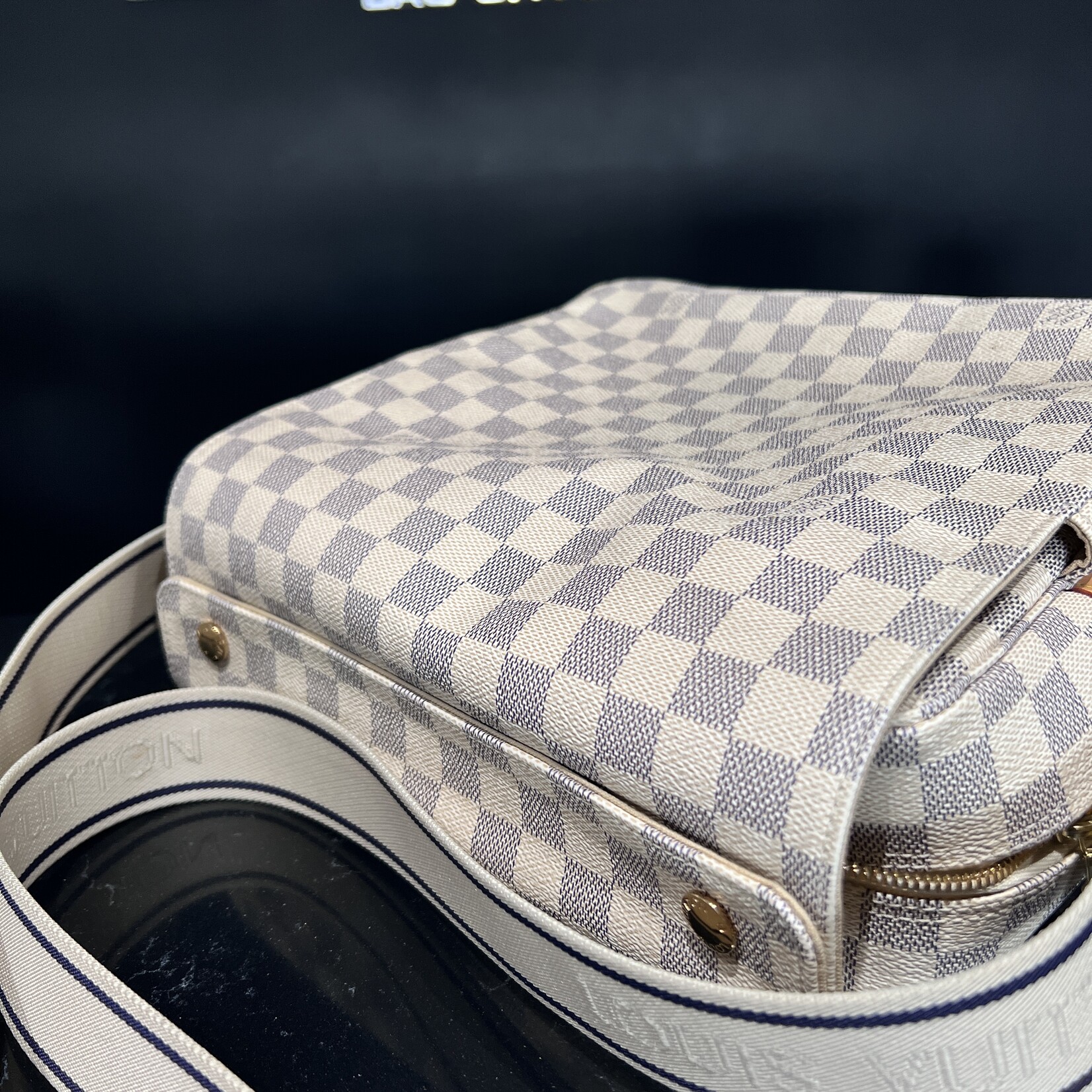Louis Vuitton SOLD - Louis Vuitton Naviglio Damier Azur Messenger