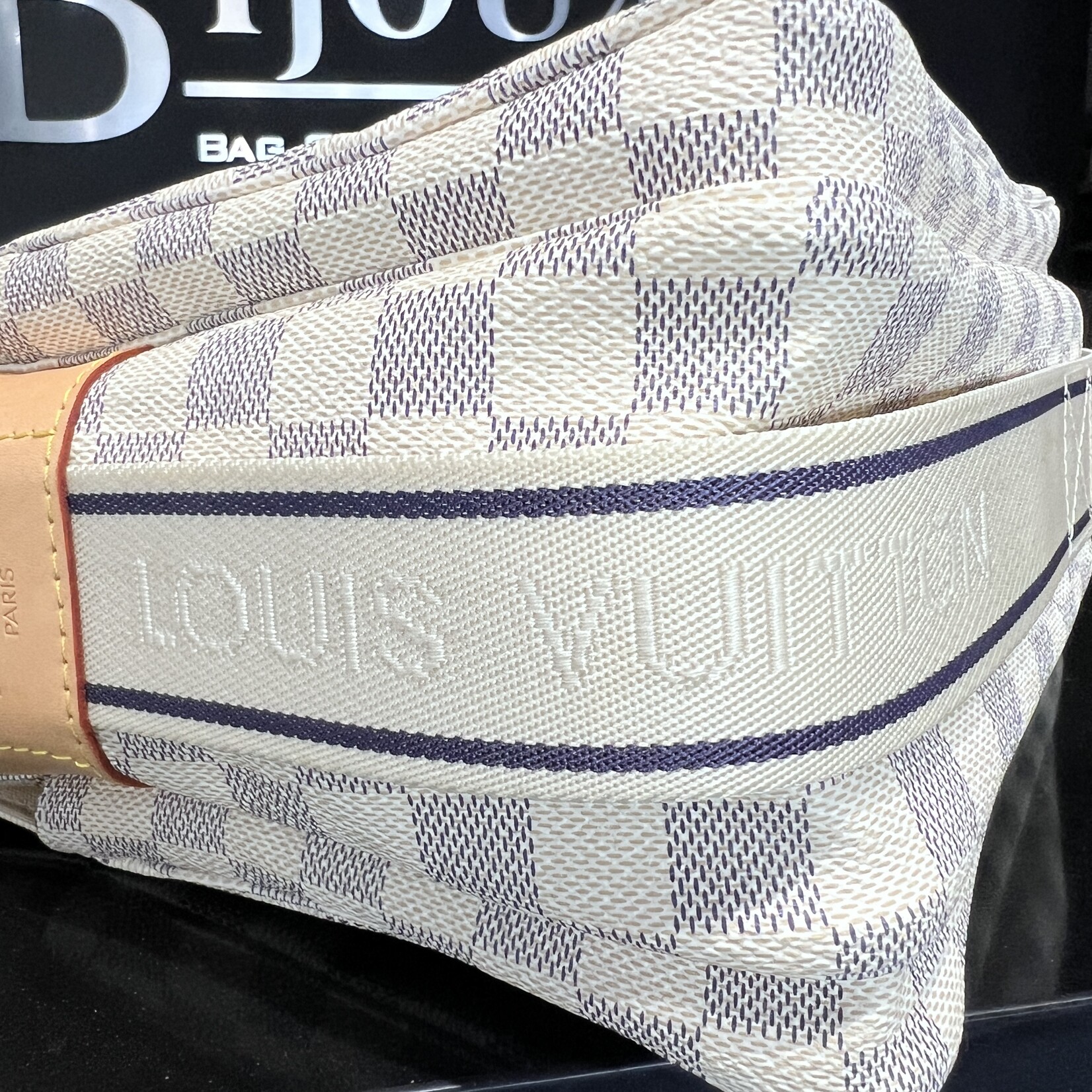 Louis Vuitton SOLD - Louis Vuitton Naviglio Damier Azur Messenger