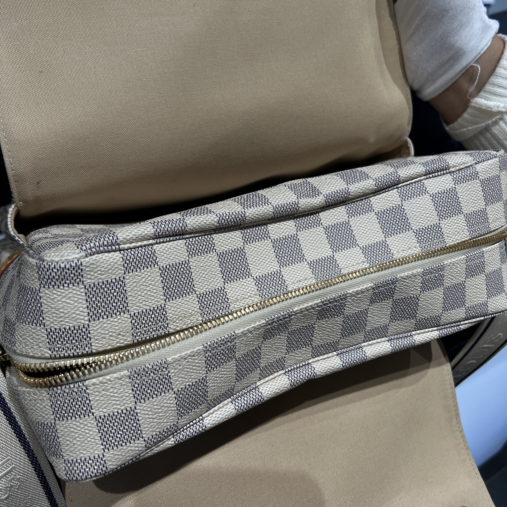 Louis Vuitton SOLD - Louis Vuitton Naviglio Damier Azur Messenger