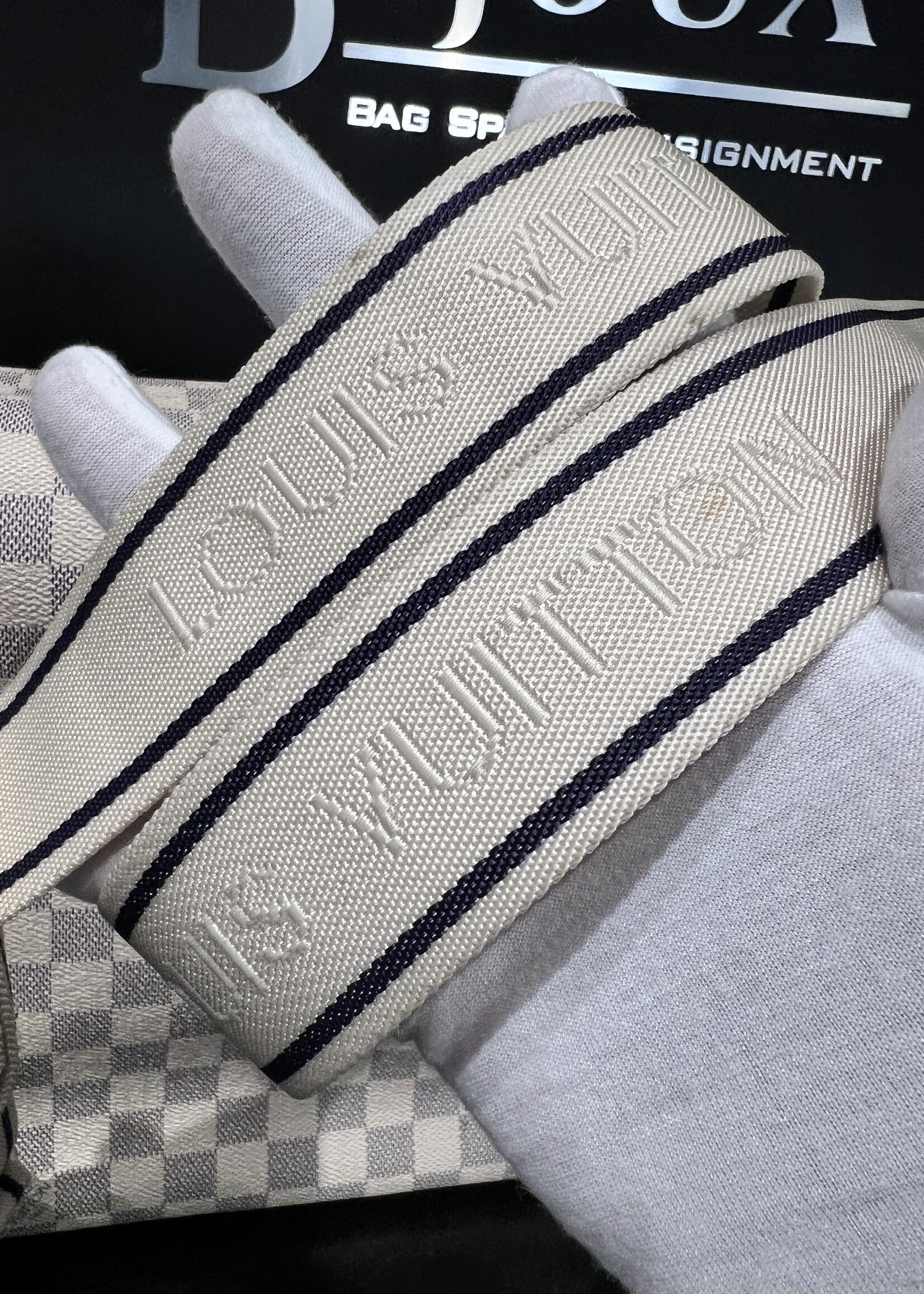 Louis Vuitton SOLD - Louis Vuitton Naviglio Damier Azur Messenger