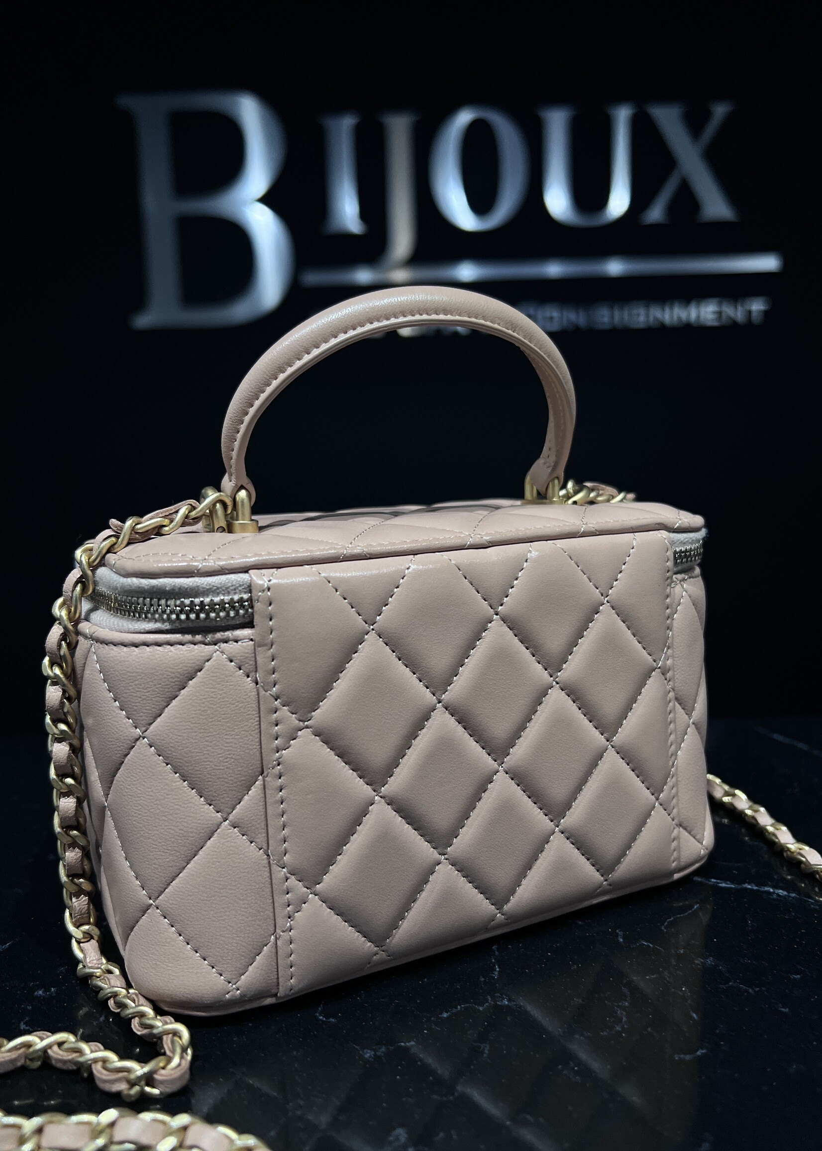 Chanel SOLD - Chanel Mini Vanity