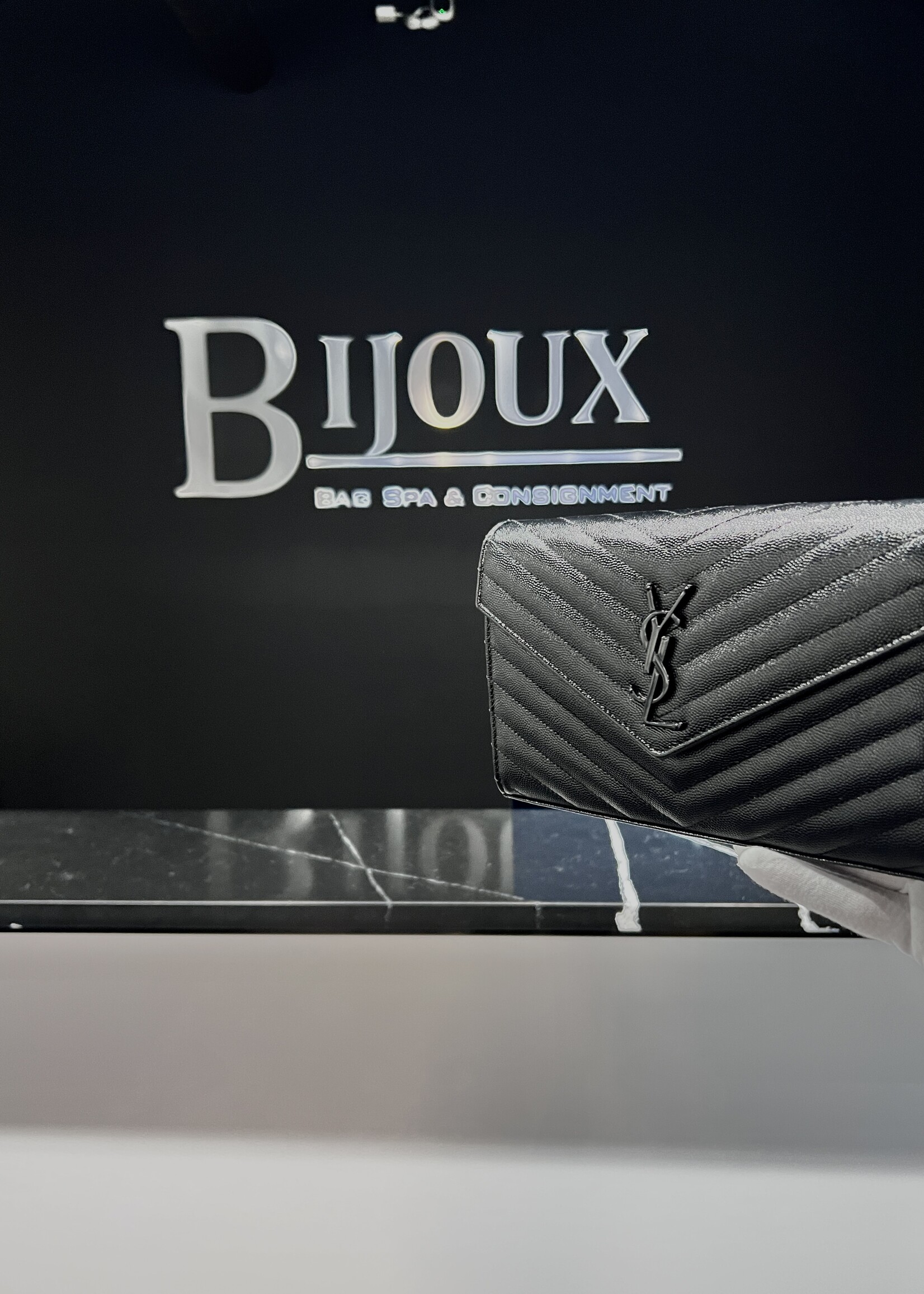 Saint Laurent SOLD- Saint Laurent Wallet On Chain Cassandra