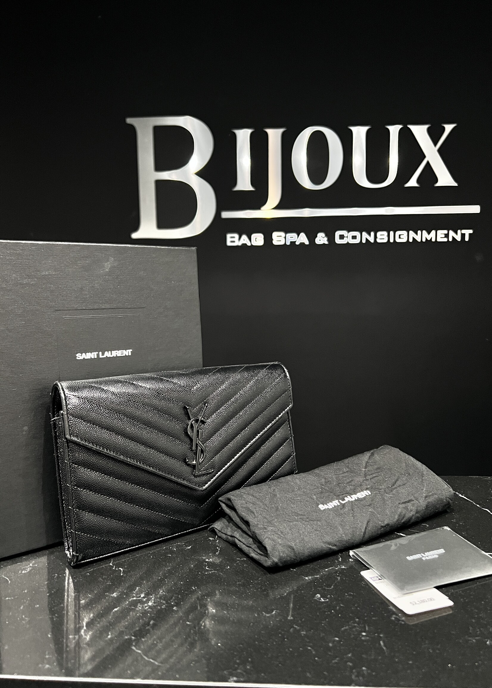 Saint Laurent SOLD- Saint Laurent Wallet On Chain Cassandra