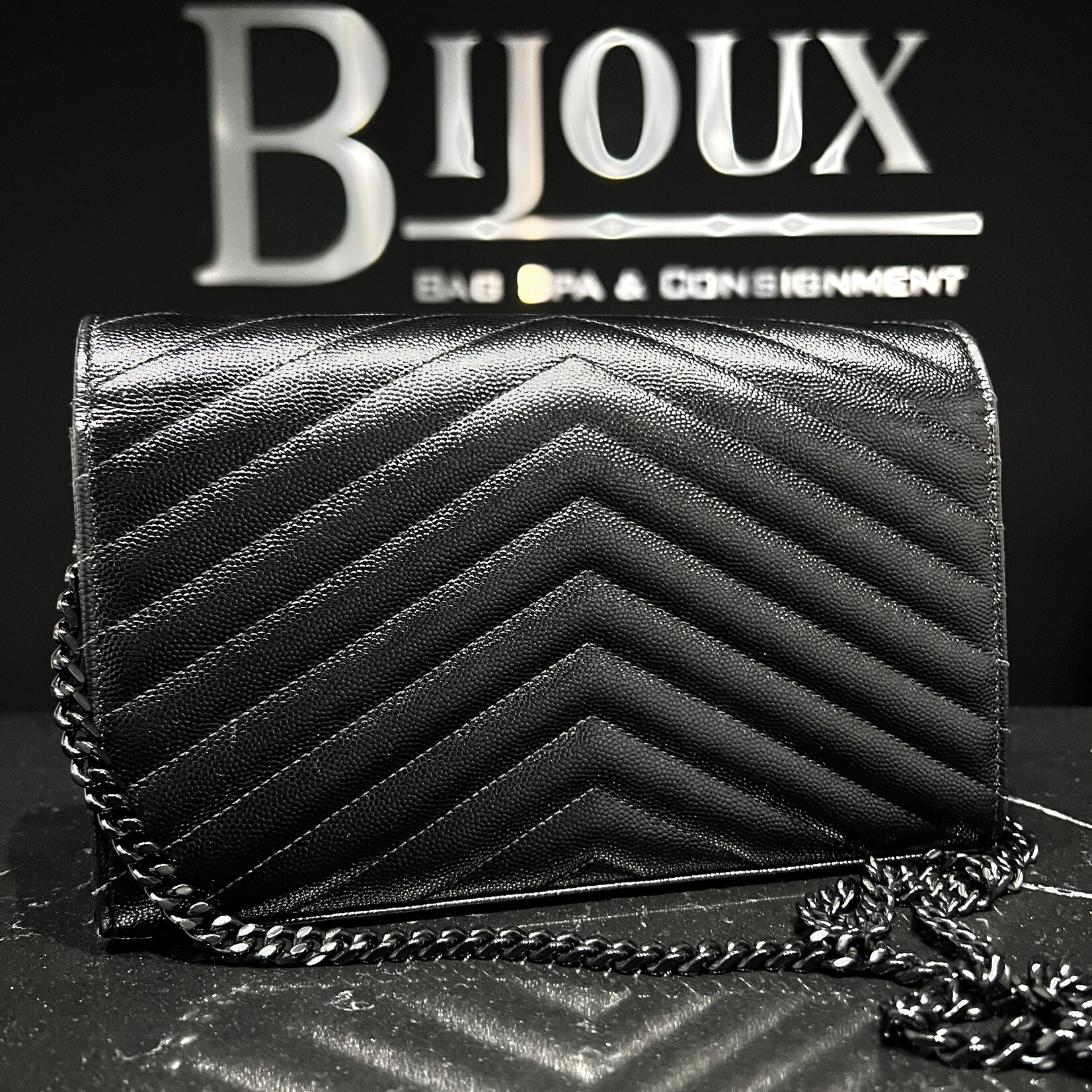 Saint Laurent SOLD- Saint Laurent Wallet On Chain Cassandra