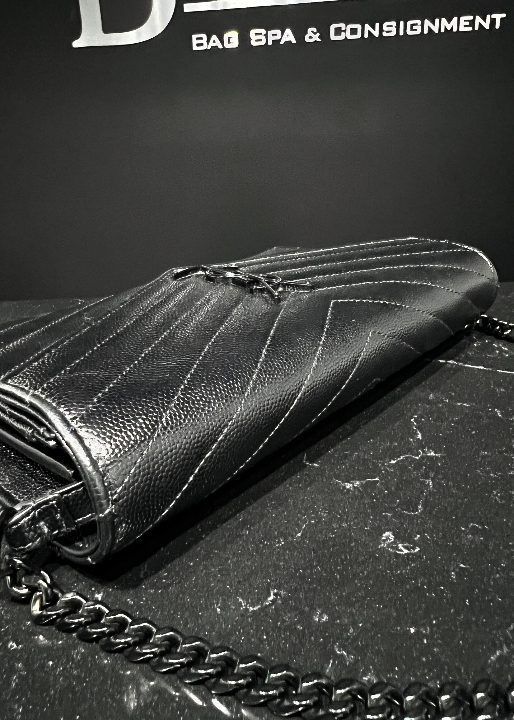 Saint Laurent SOLD- Saint Laurent Wallet On Chain Cassandra