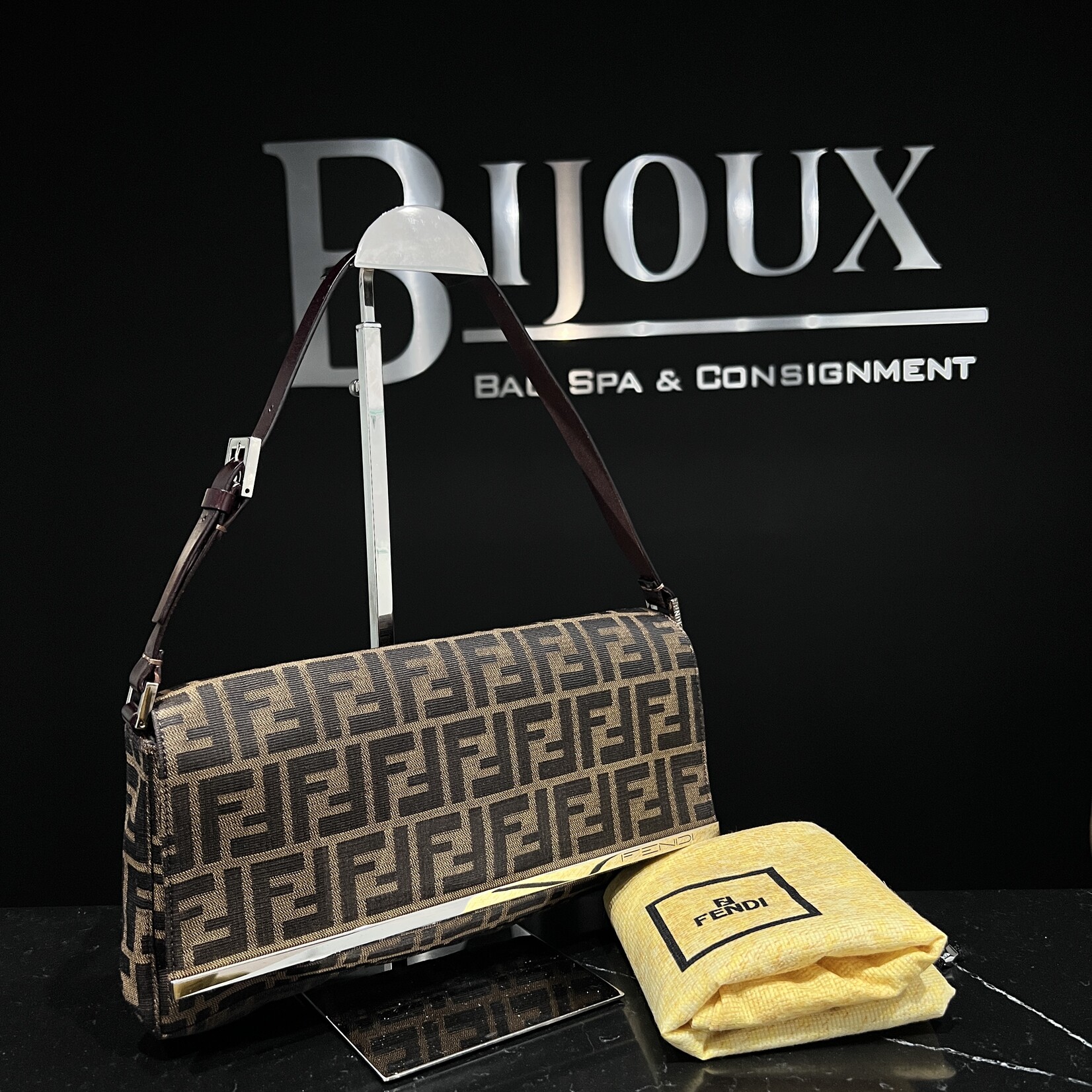 Fendi SOLD - Fendi Mama Baguette