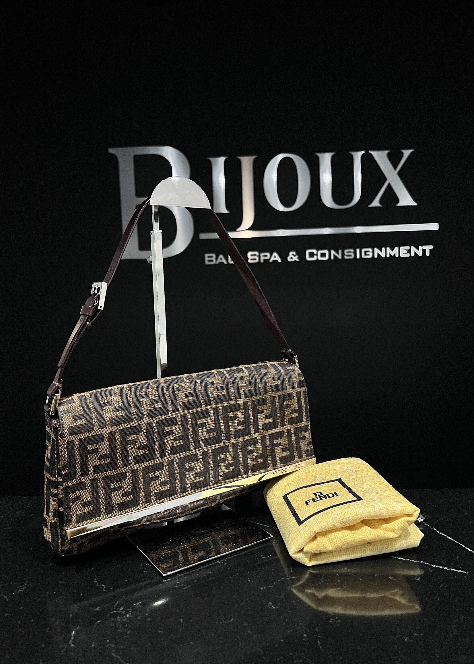 Fendi SOLD - Fendi Mama Baguette