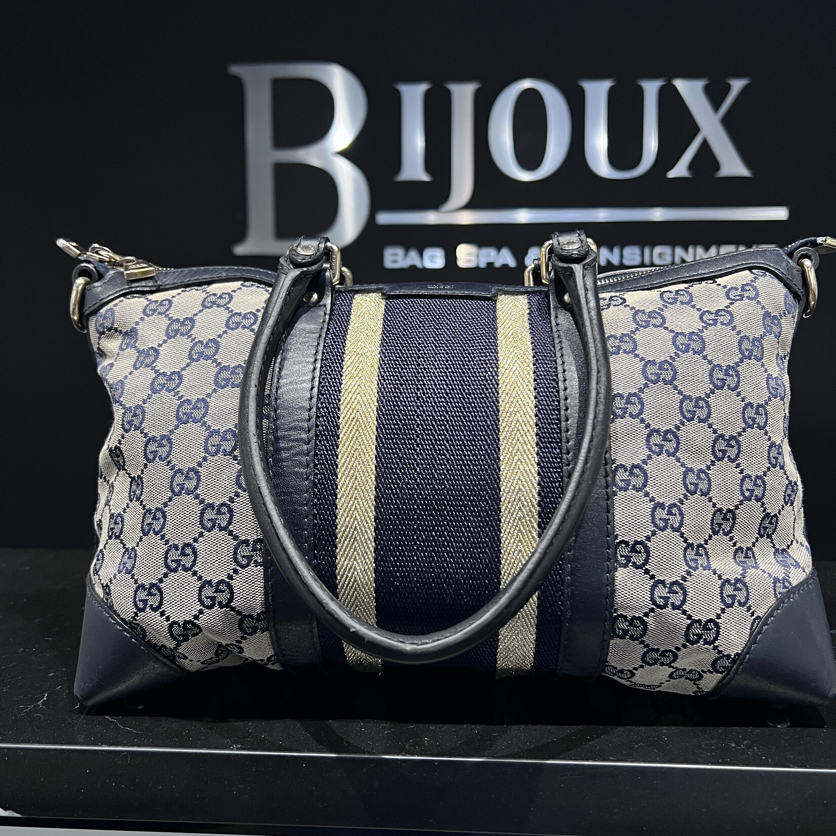 Gucci SOLD - Gucci Weekender Medium Bag