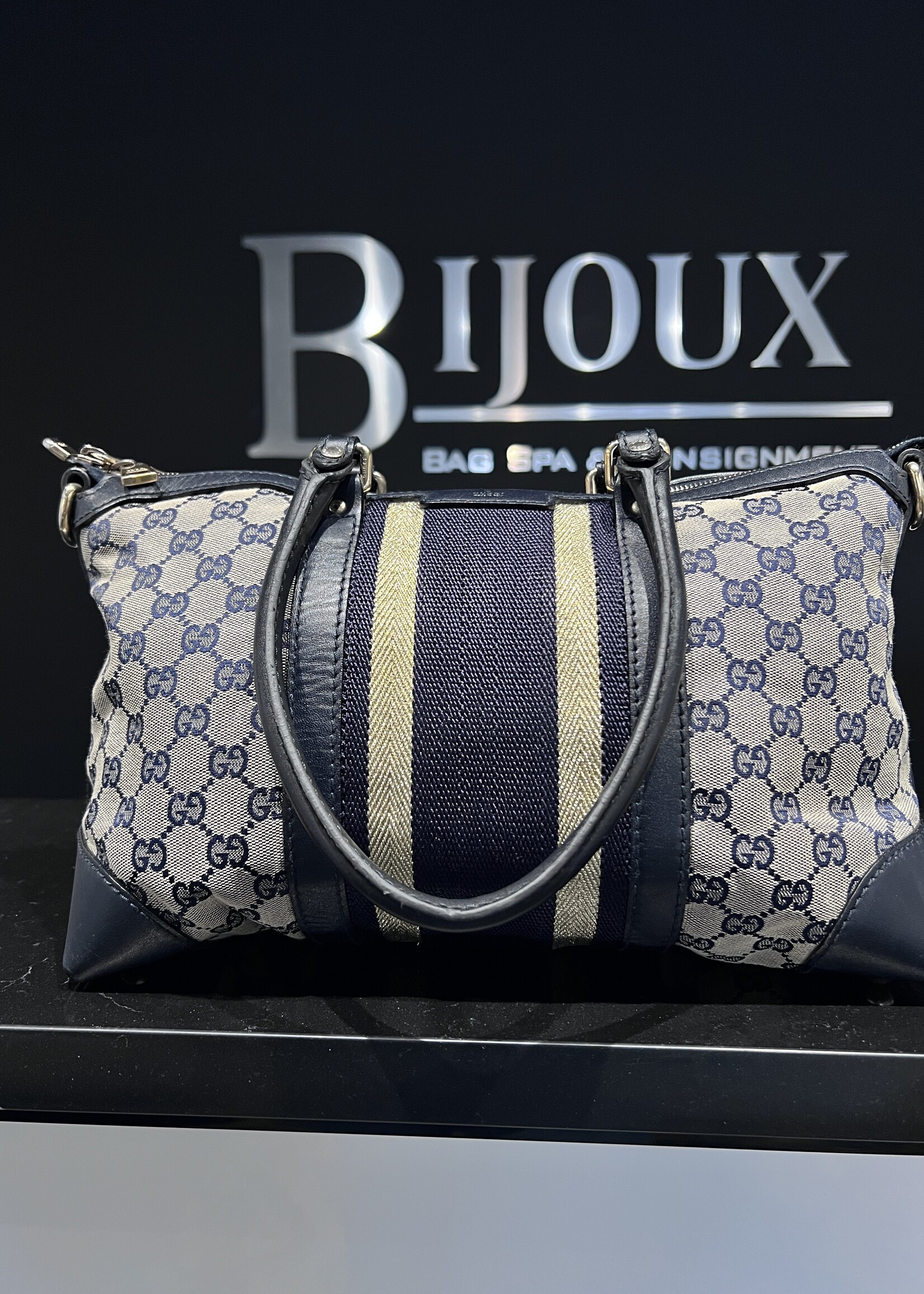 Gucci SOLD - Gucci Weekender Medium Bag