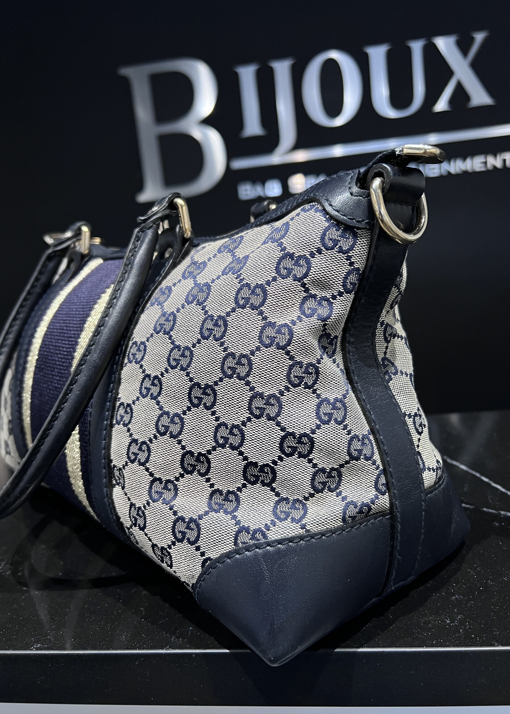 Gucci SOLD - Gucci Weekender Medium Bag