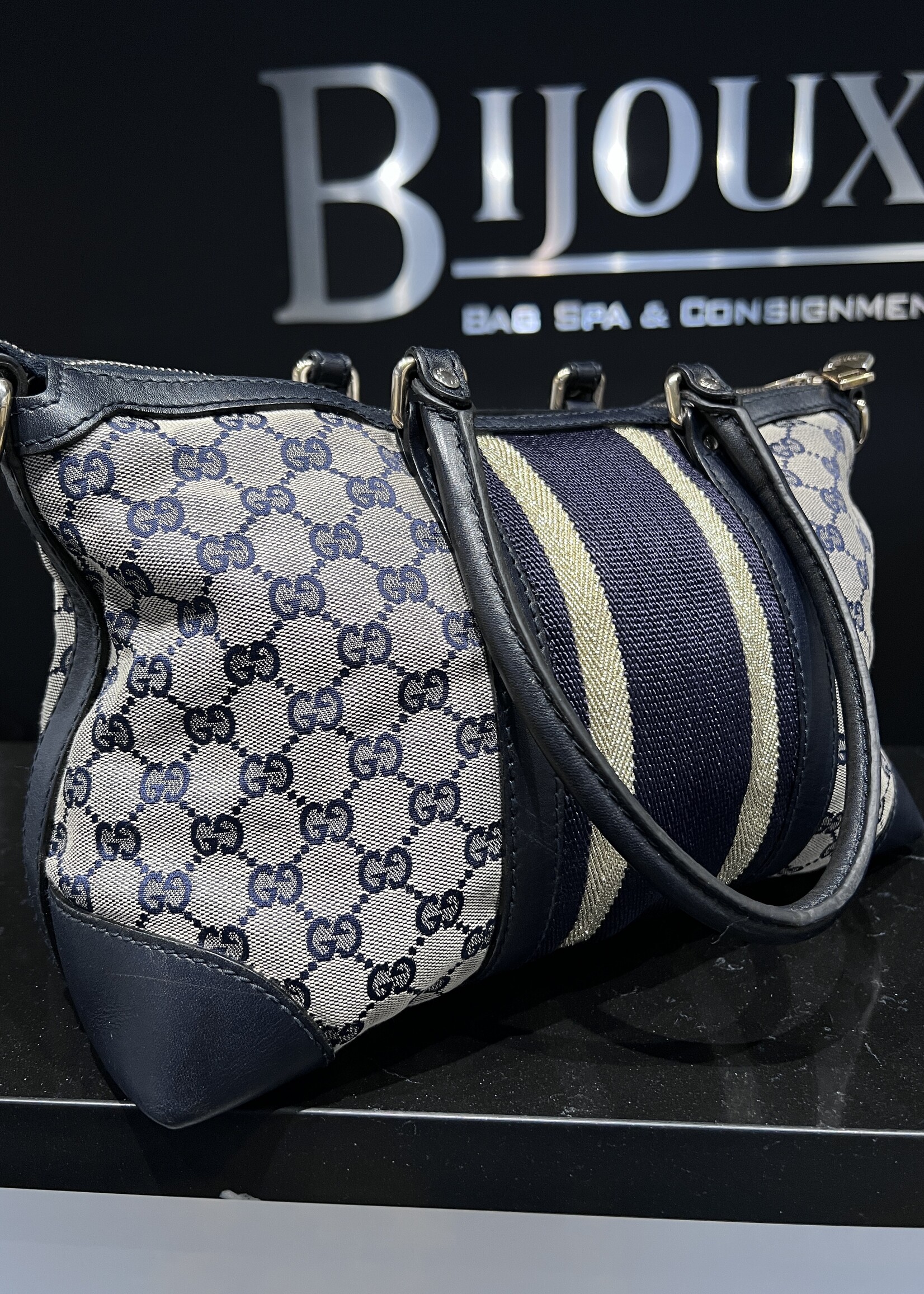 Gucci SOLD - Gucci Weekender Medium Bag