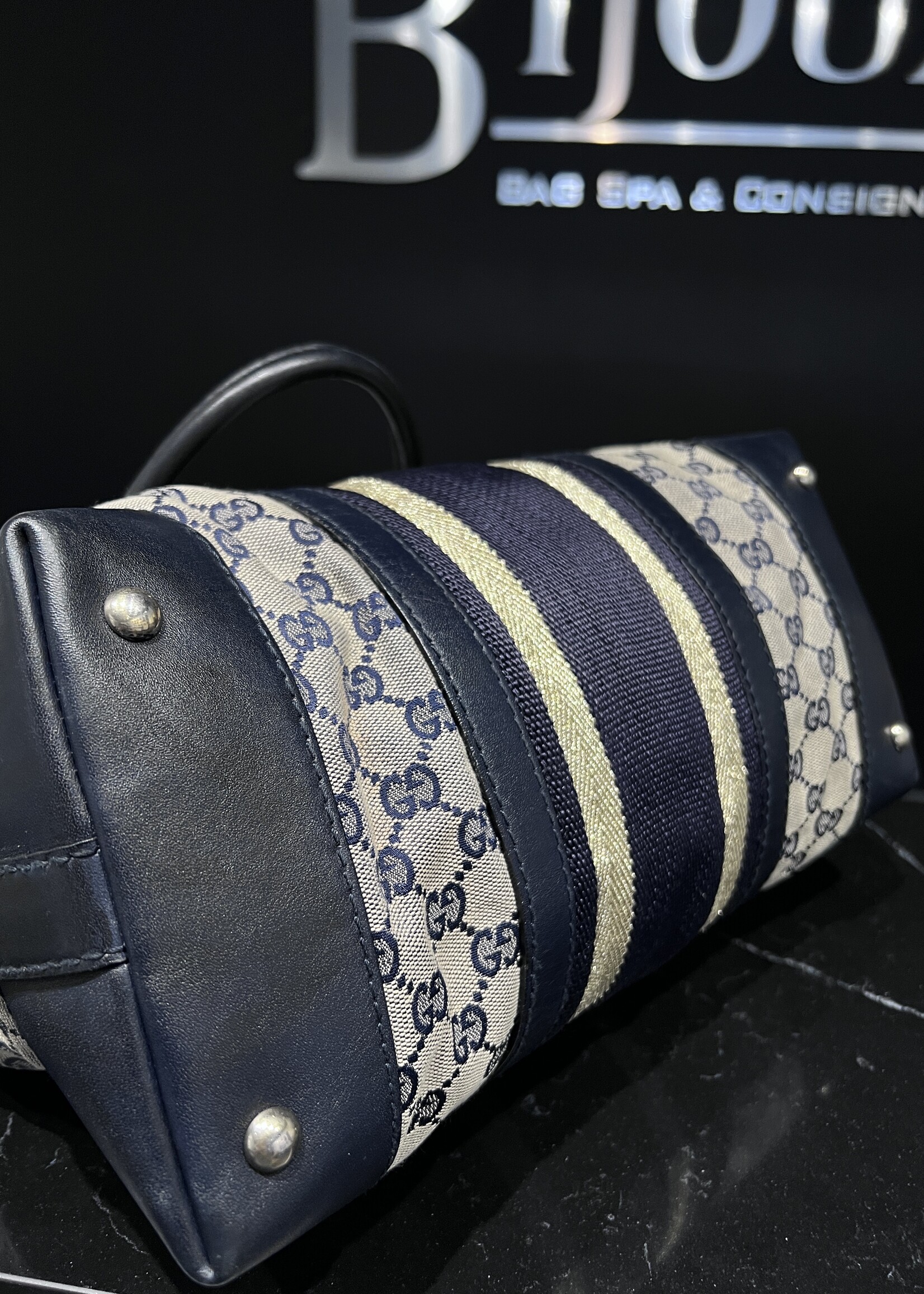 Gucci SOLD - Gucci Weekender Medium Bag