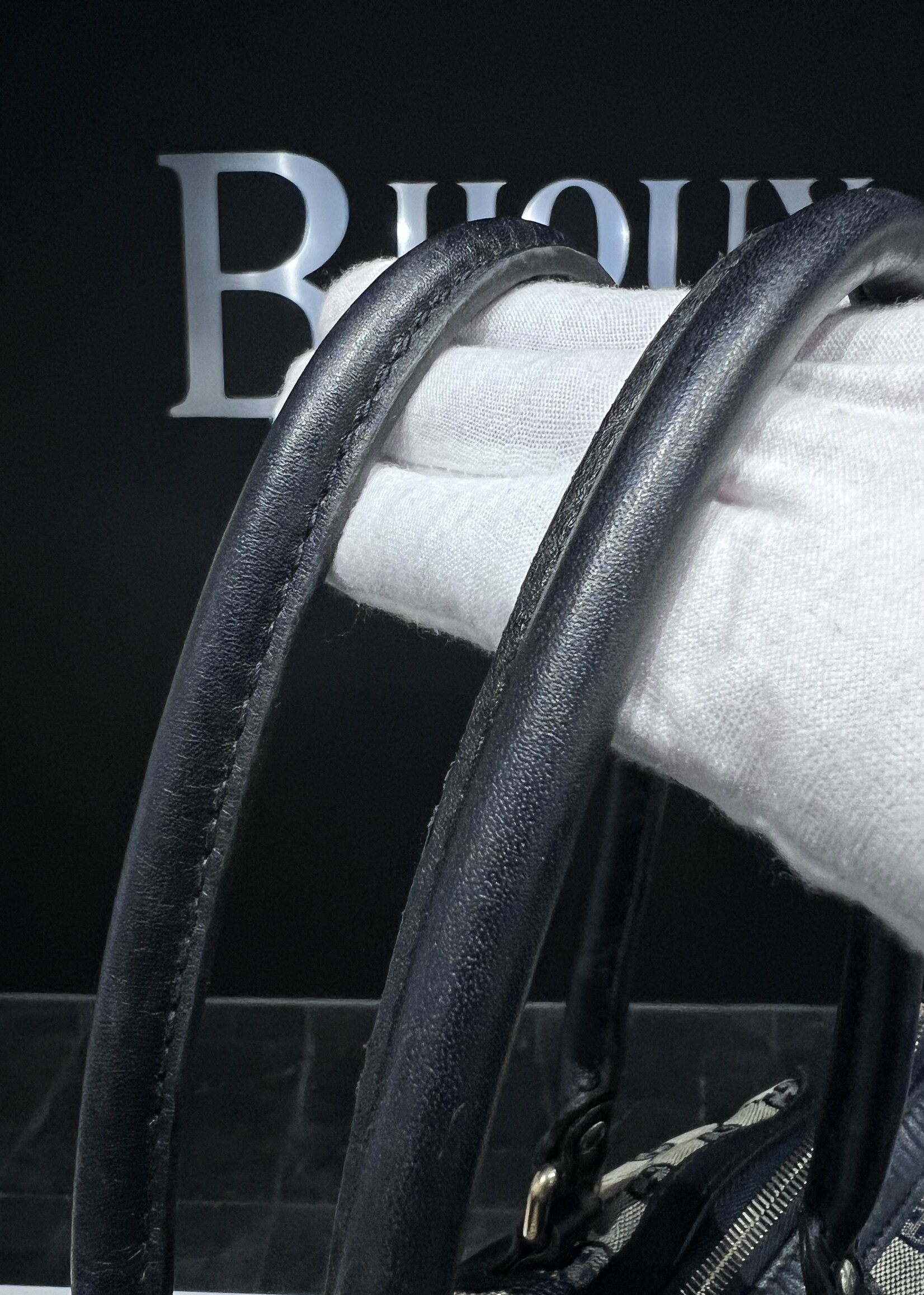 Gucci SOLD - Gucci Weekender Medium Bag