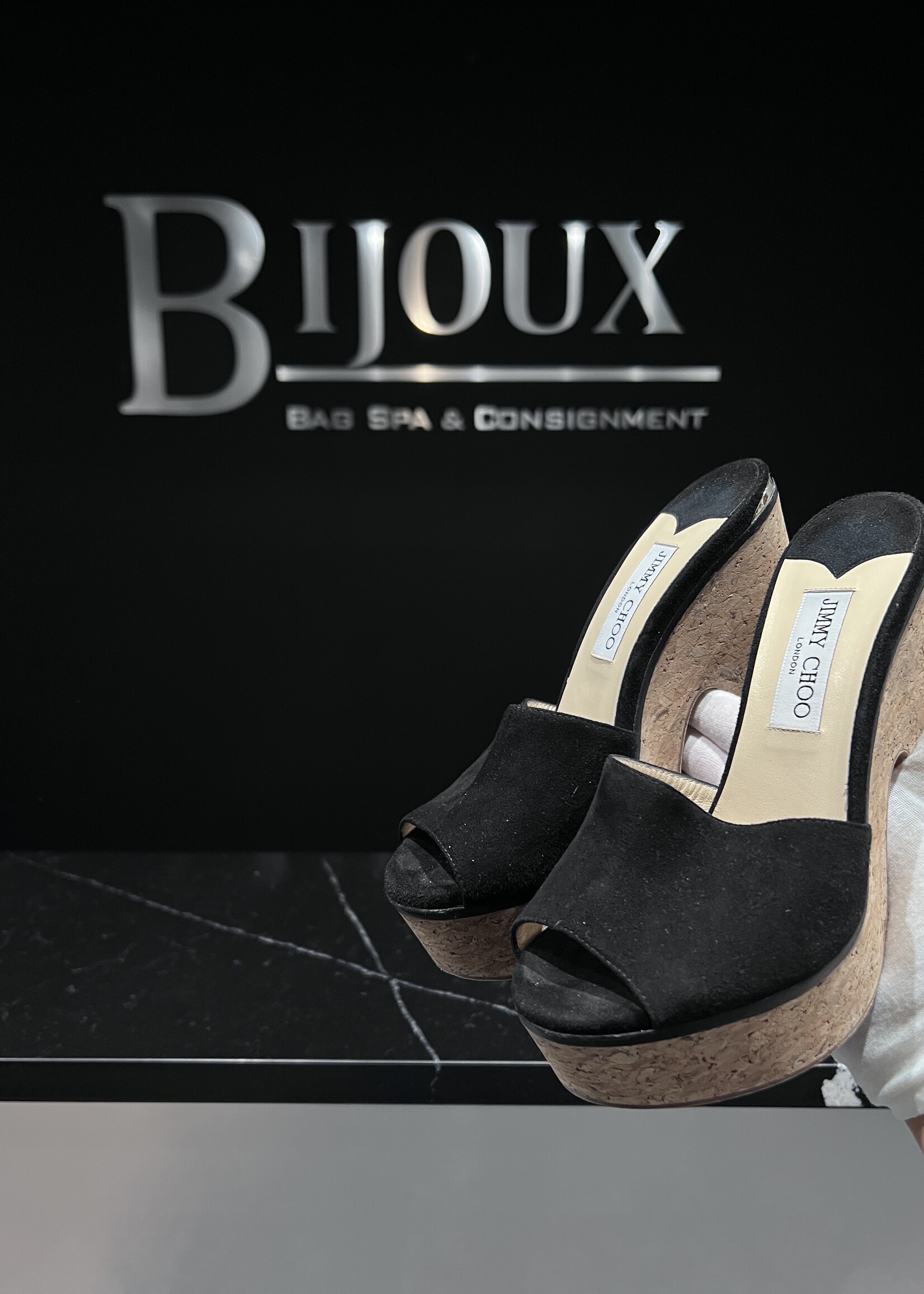 Jimmy Choo Jimmy Choo Suede Heels Black Deerskin - 38