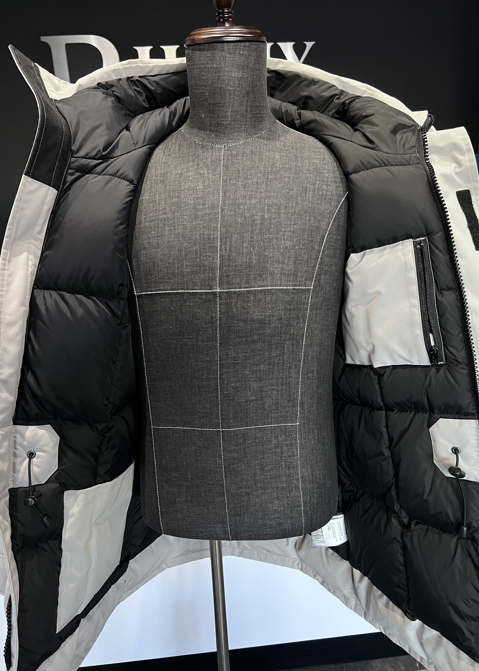 SOLD - Canada Goose Langford Parka