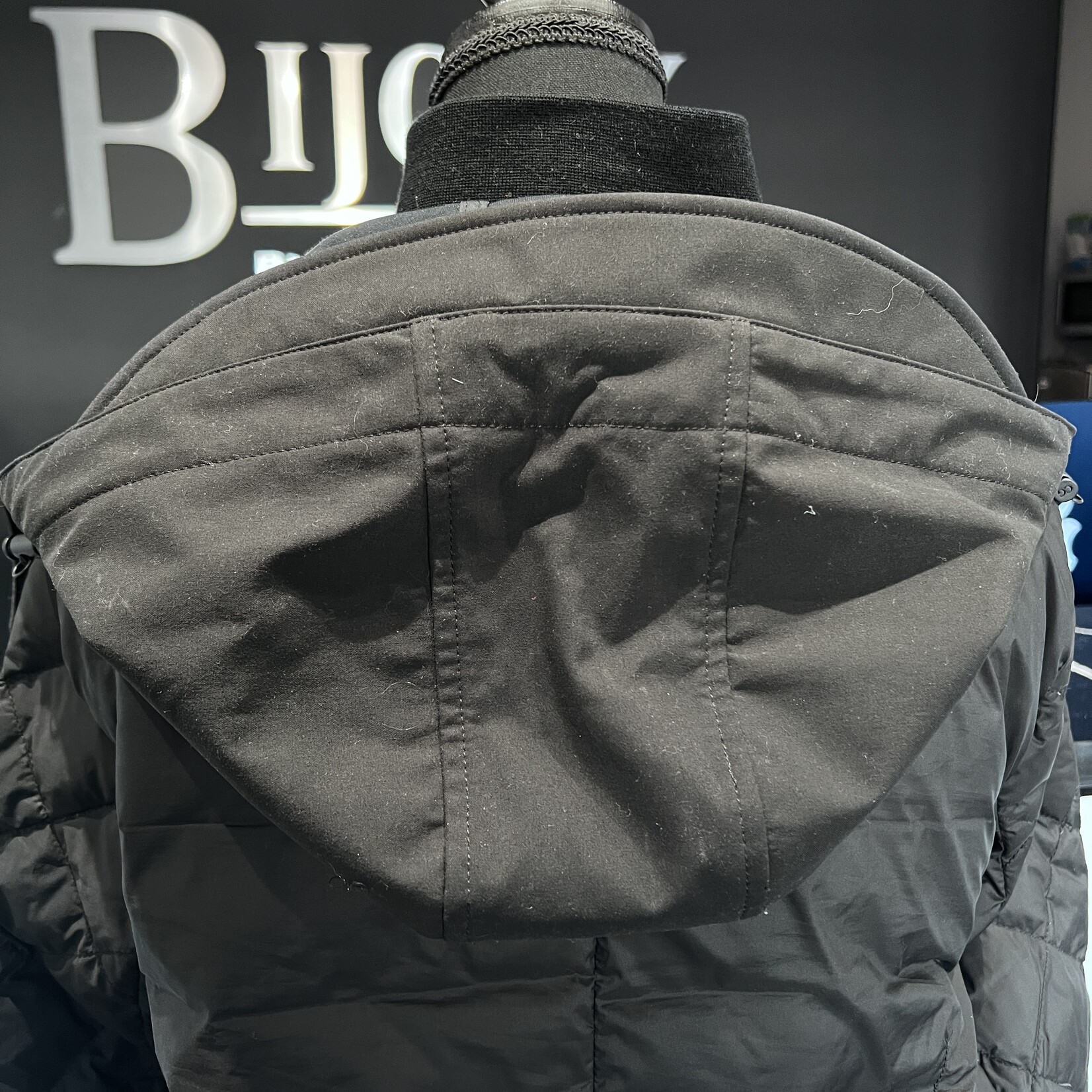 SOLD - Canada Goose Stellarton Jacket