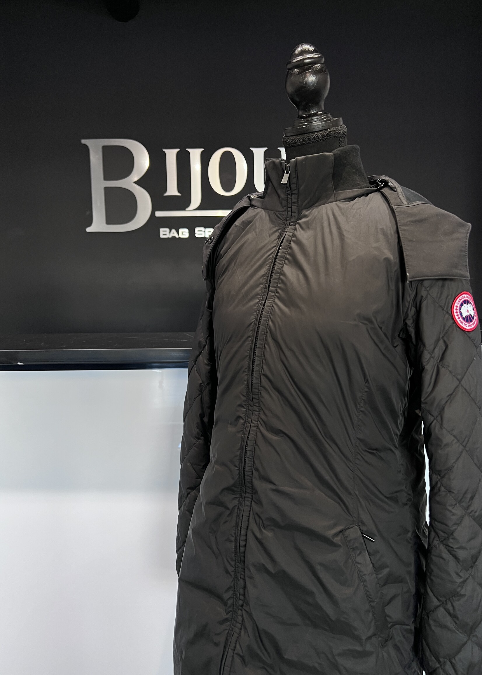 SOLD - Canada Goose Stellarton Jacket