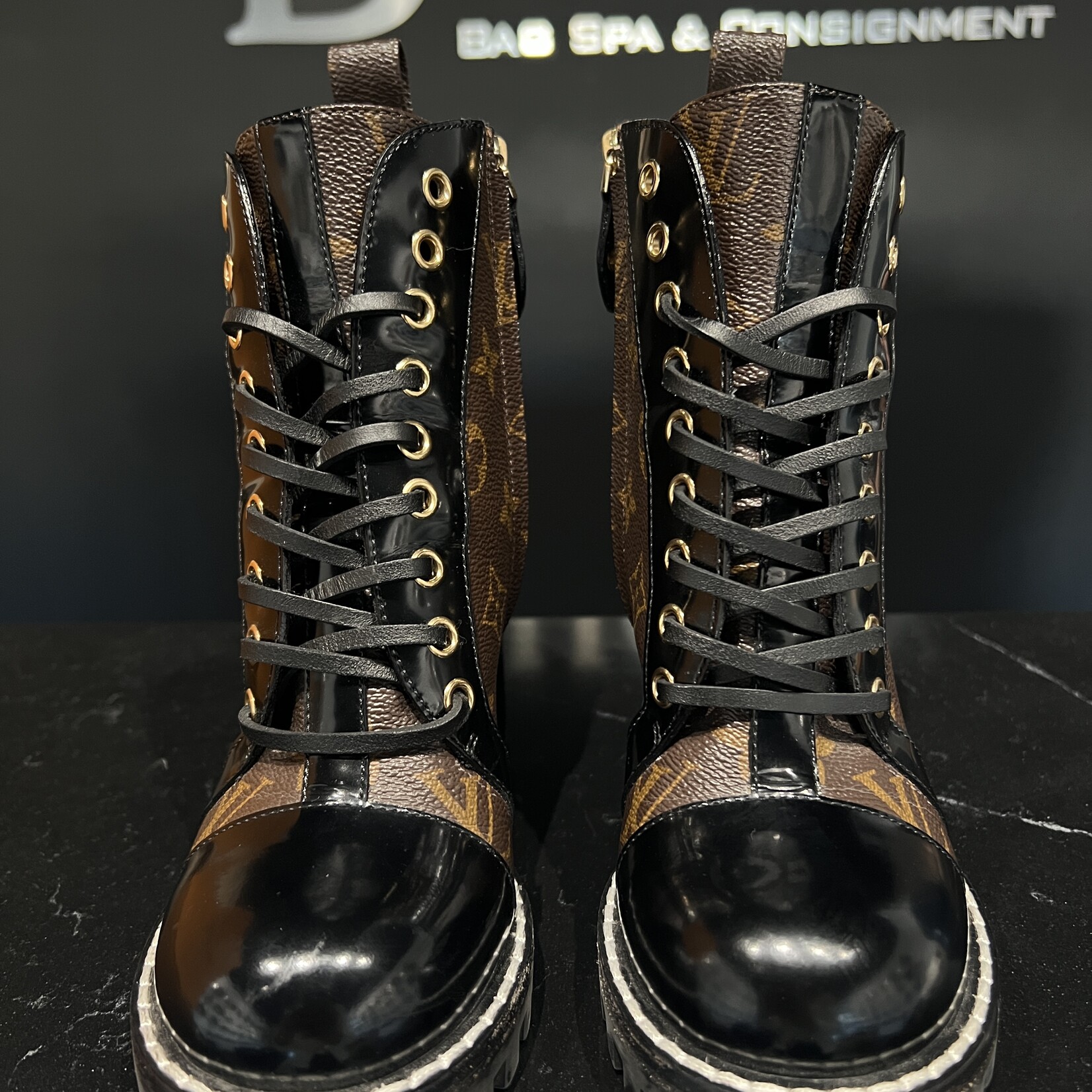 Louis Vuitton Louis Vuitton Star Boots 35