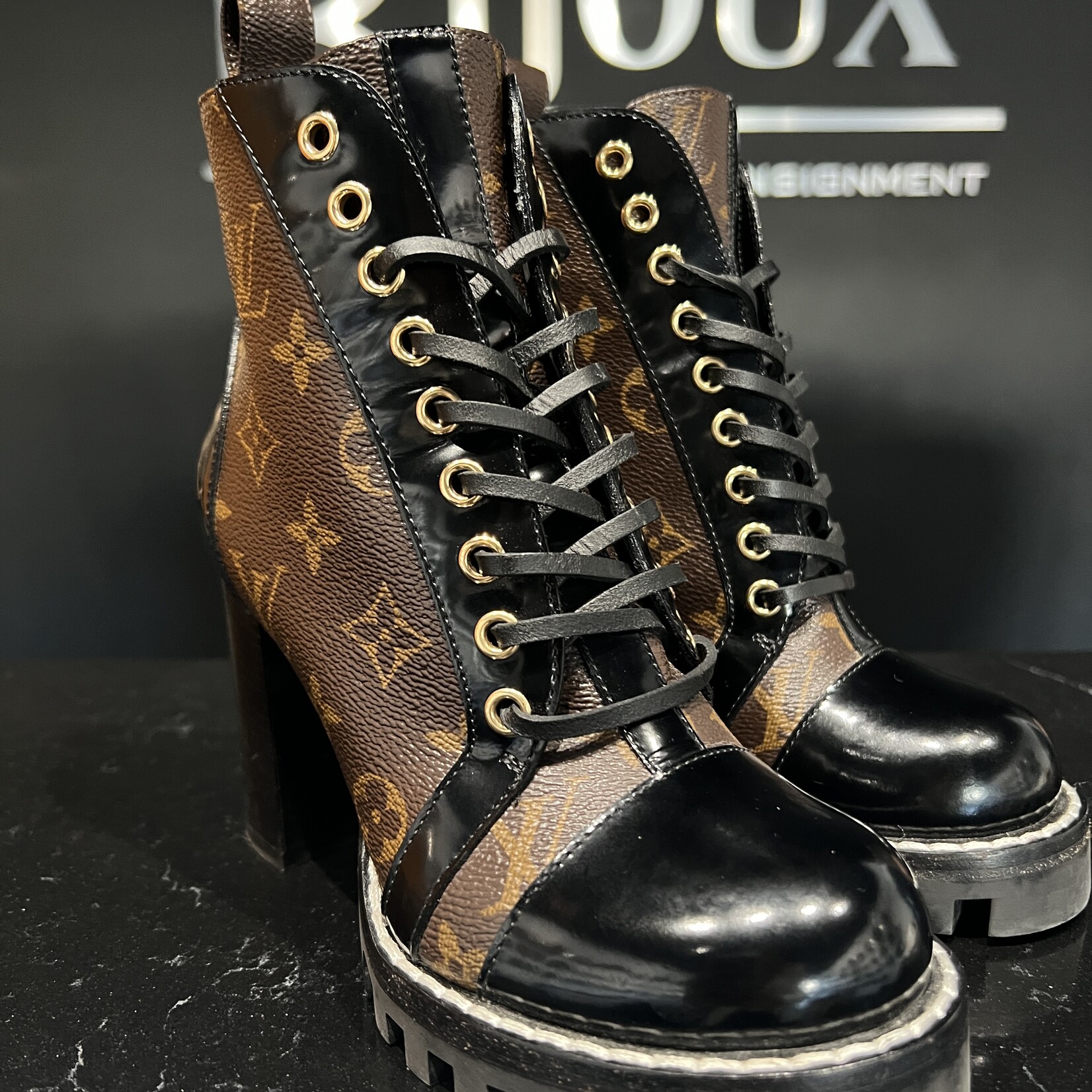 Louis Vuitton Louis Vuitton Star Boots 35