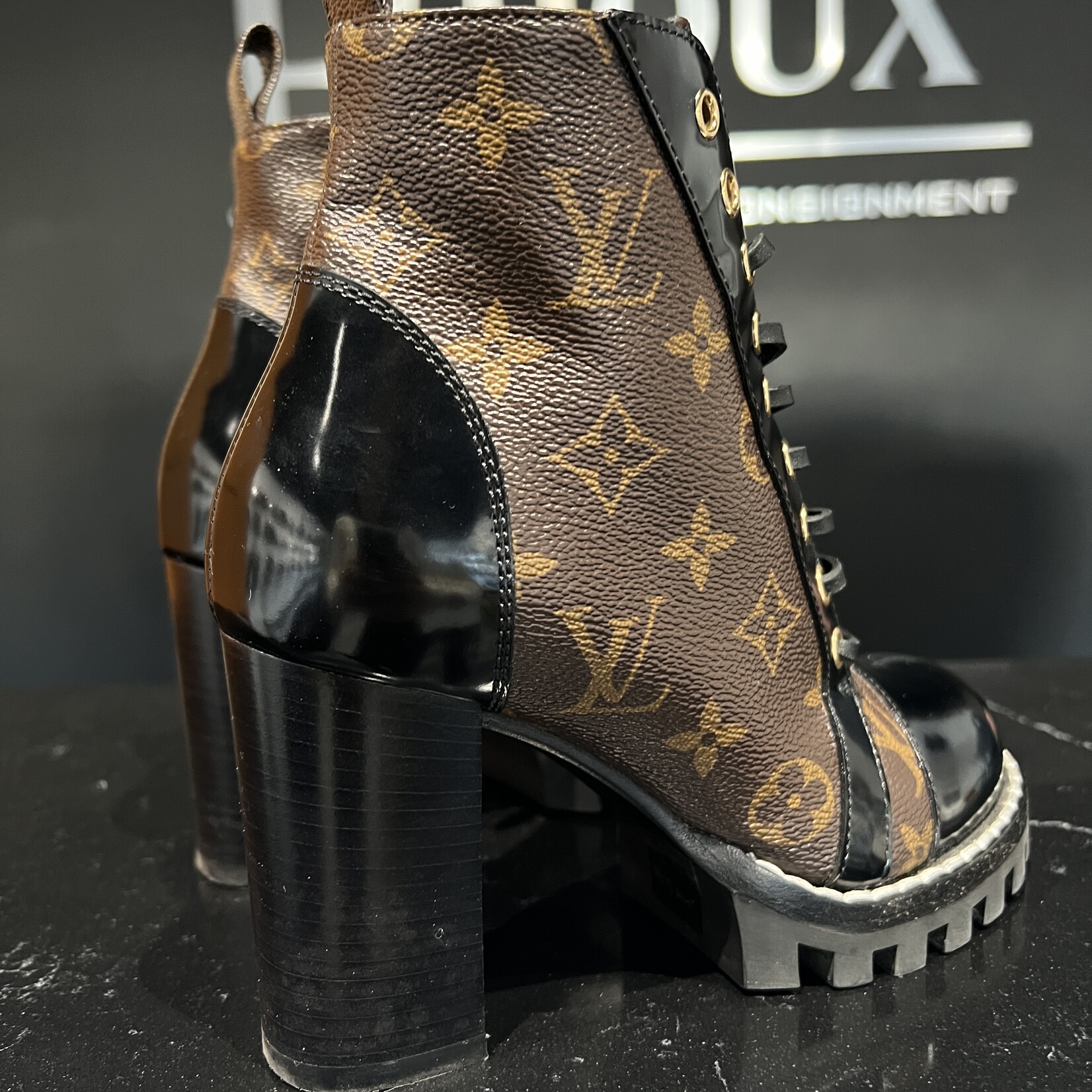 Louis Vuitton Louis Vuitton Star Boots 35