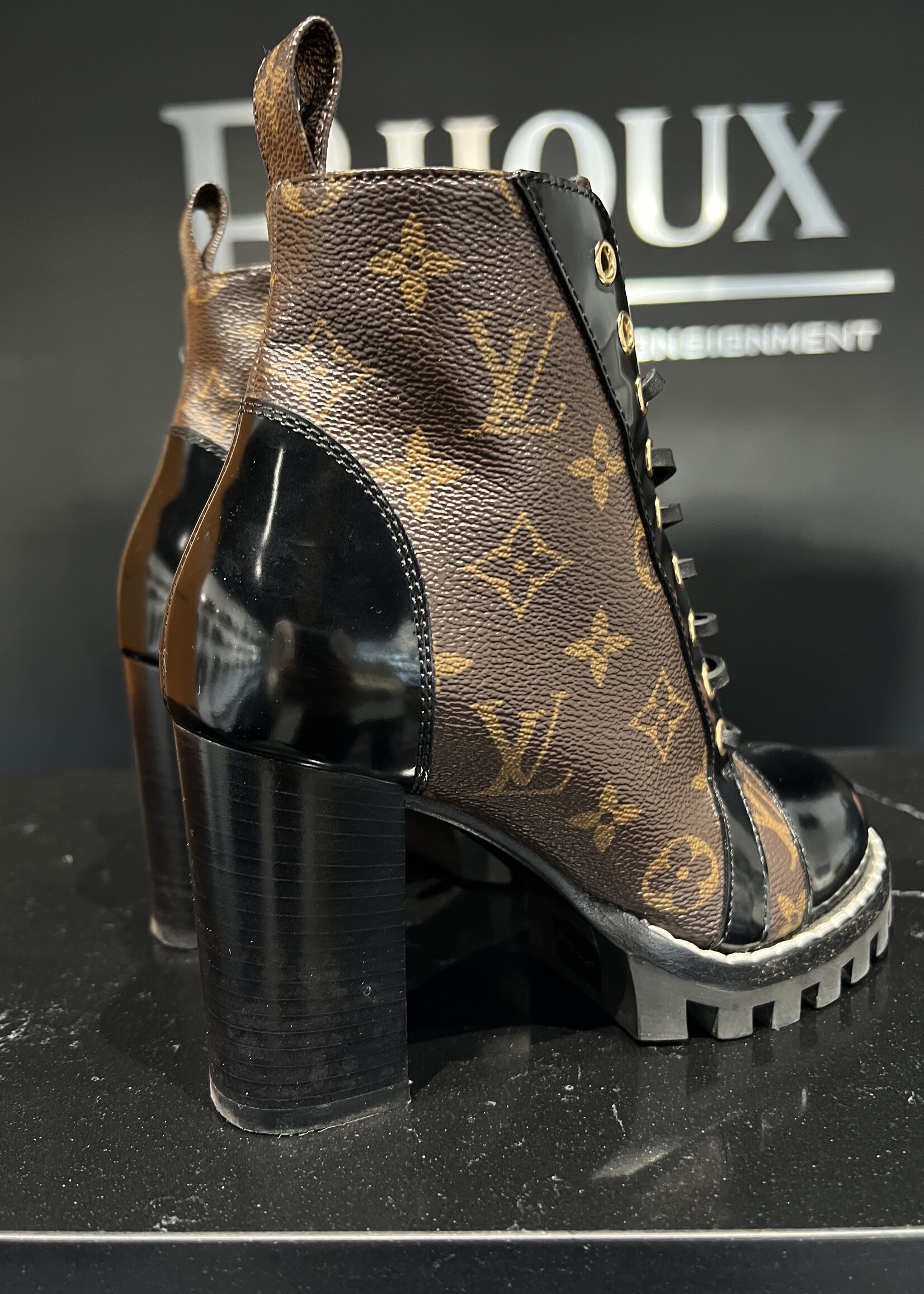 Louis Vuitton Louis Vuitton Star Boots 35