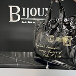 Saint Laurent SOLD - Saint Laurent Y Mail Tote