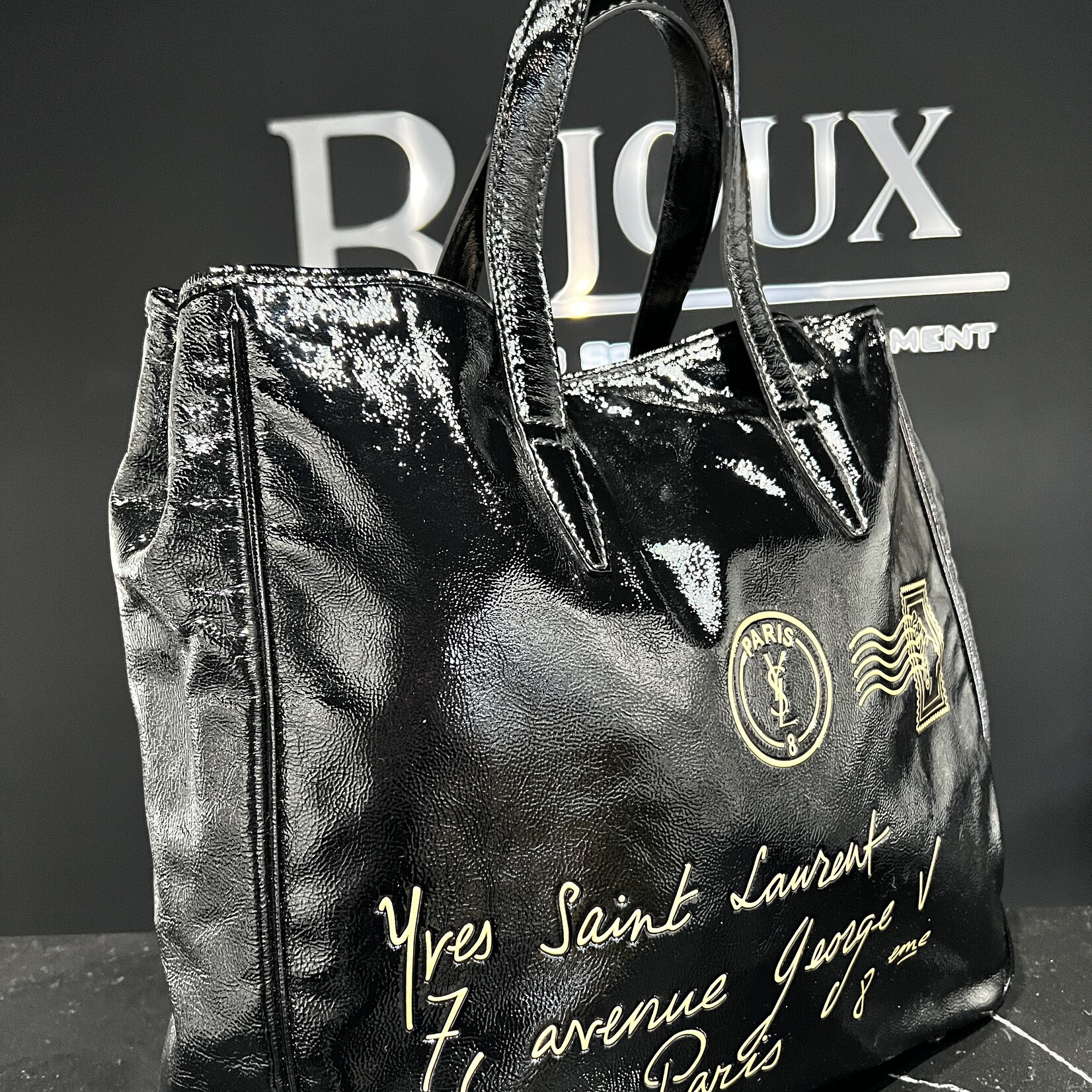 Saint Laurent SOLD - Saint Laurent Y Mail Tote