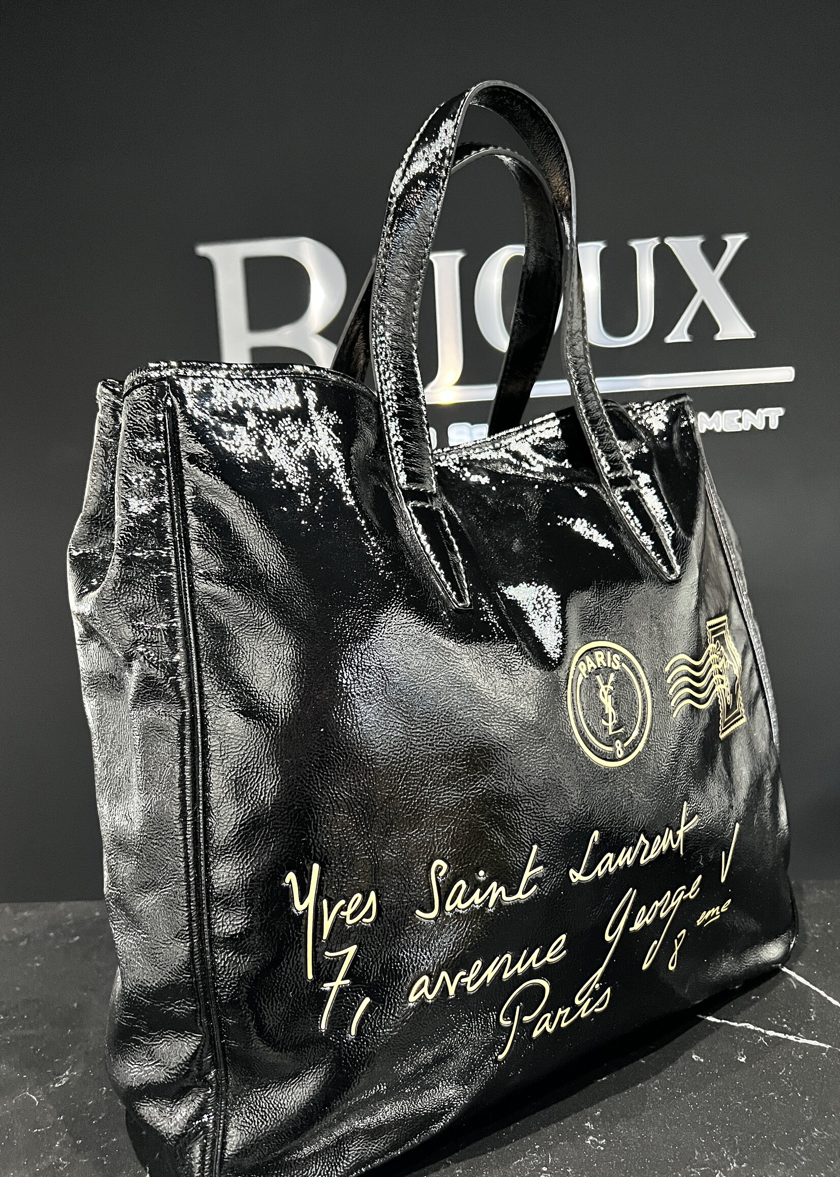 Saint Laurent SOLD - Saint Laurent Y Mail Tote