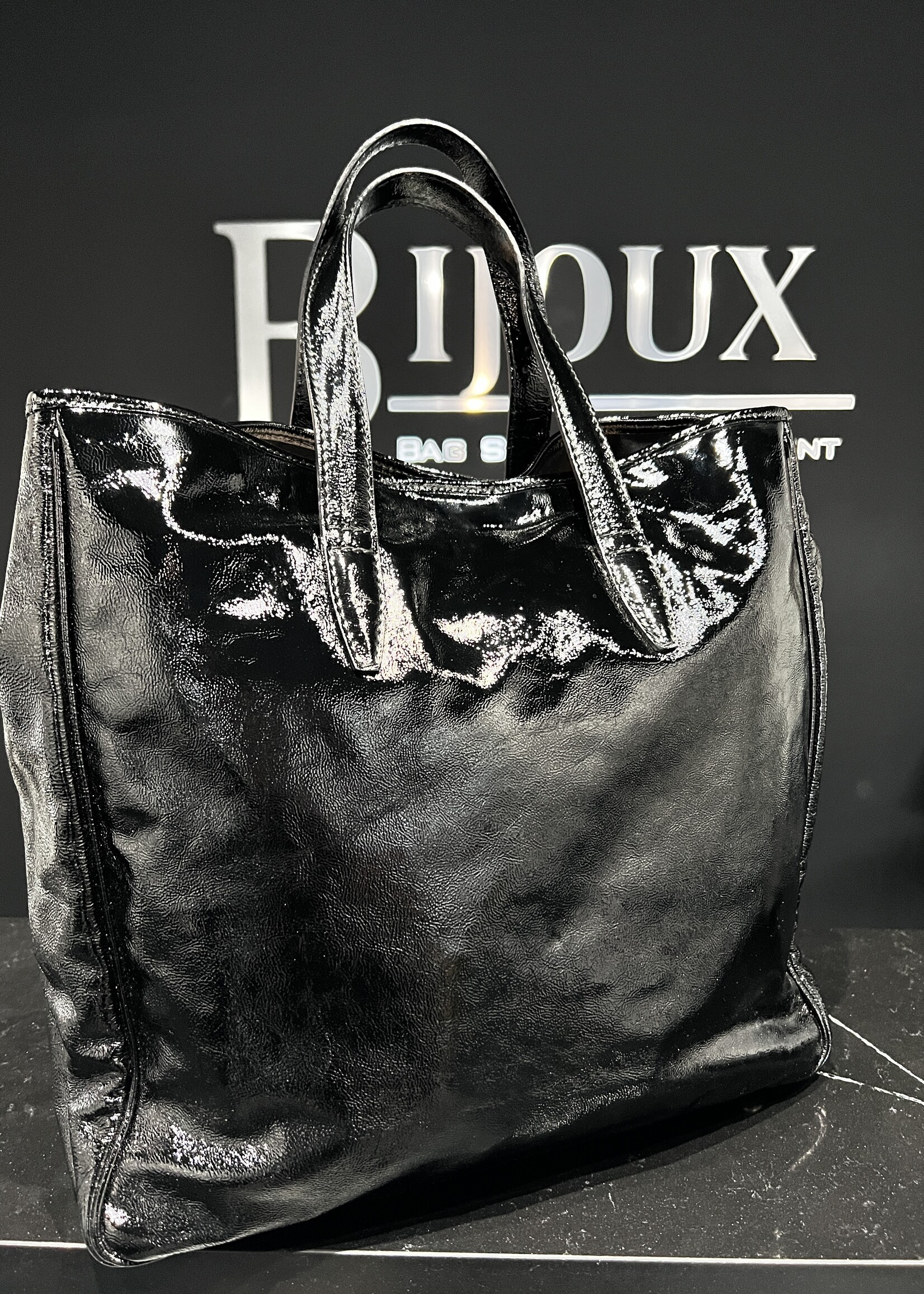 Saint Laurent SOLD - Saint Laurent Y Mail Tote