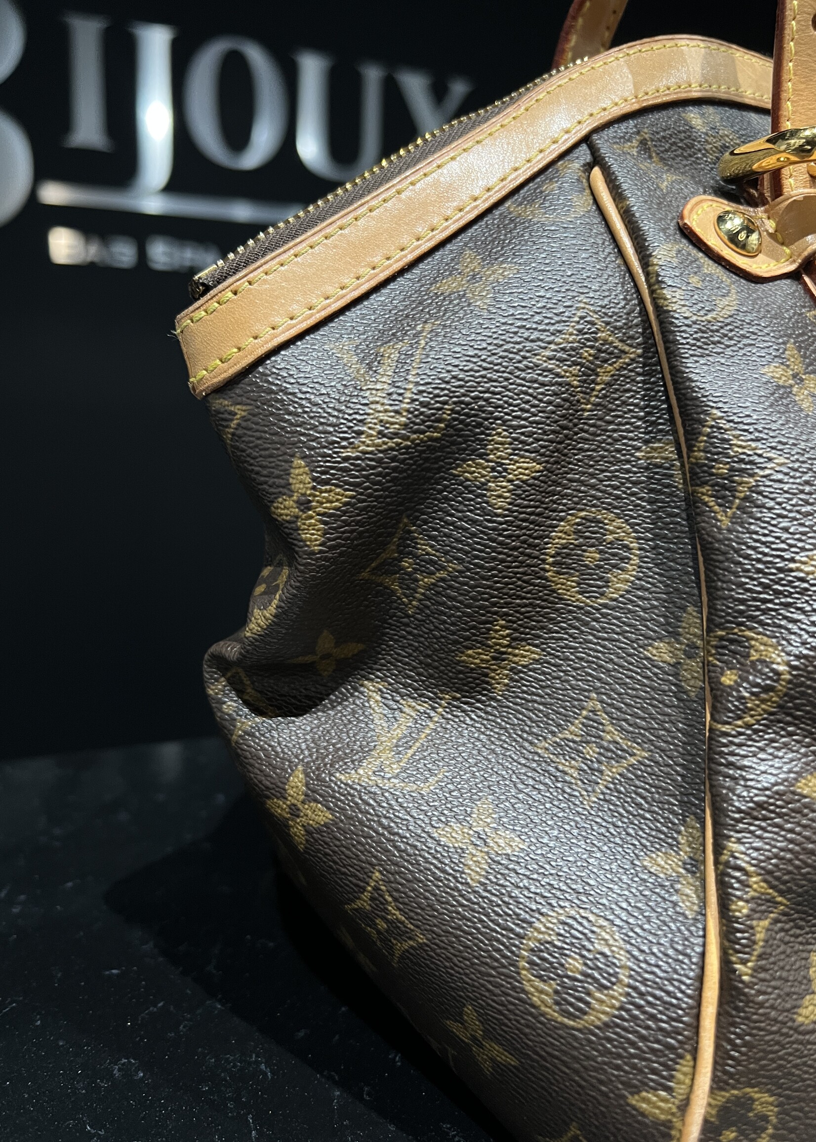 Louis Vuitton SOLD - Louis Vuitton Tivoli