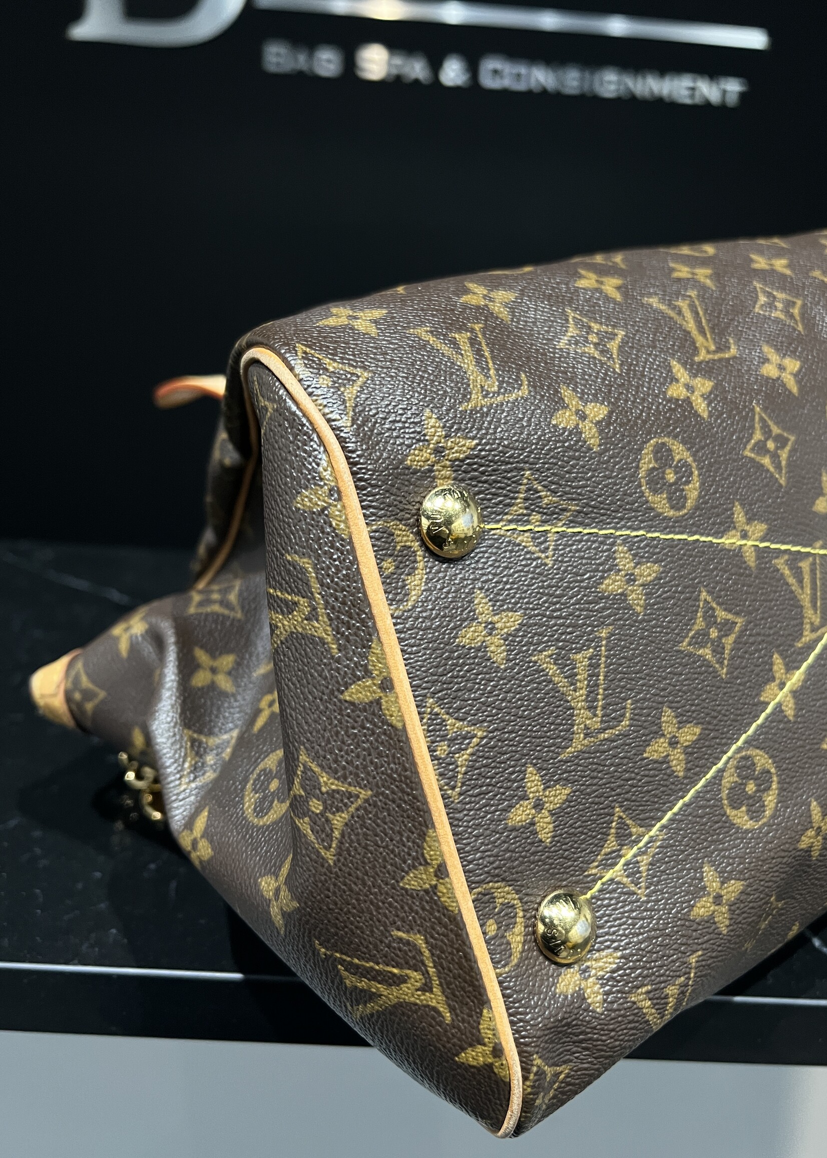 Louis Vuitton SOLD - Louis Vuitton Tivoli