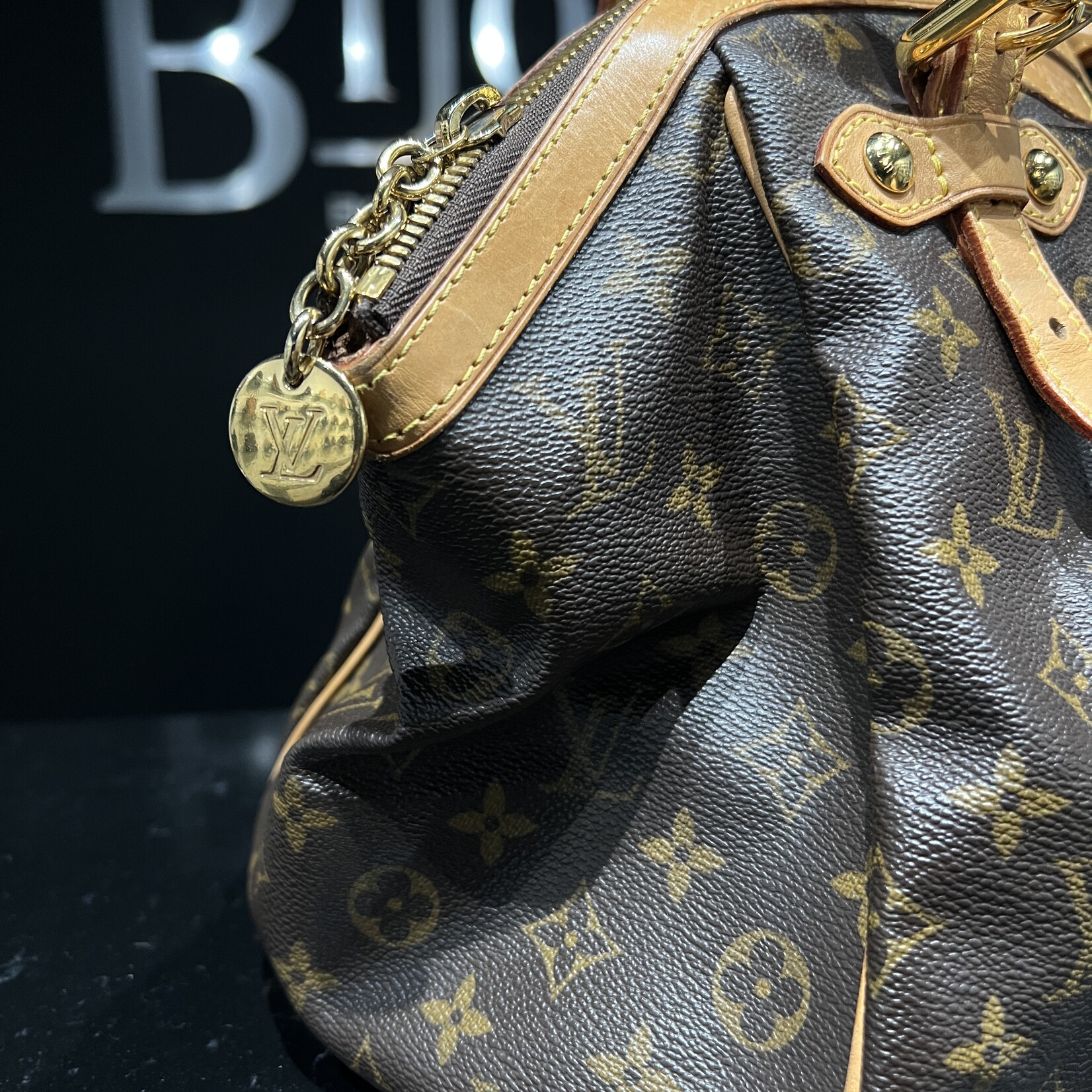 Louis Vuitton SOLD - Louis Vuitton Tivoli