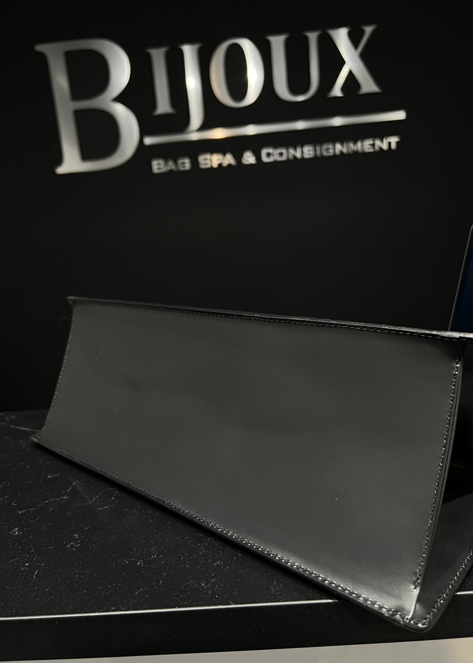 Louis Vuitton SOLD- Louis Vuitton Sac Triangle