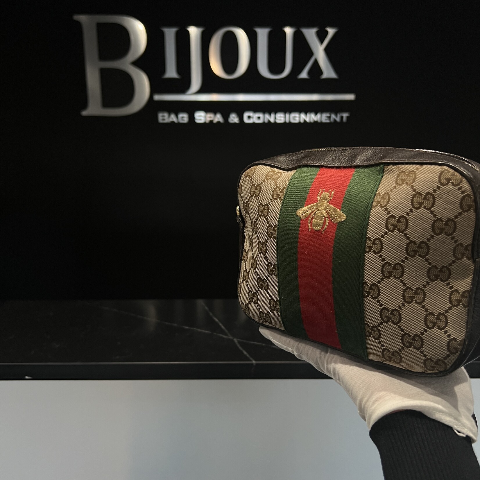 Gucci SOLD- Gucci Bee Crossbody