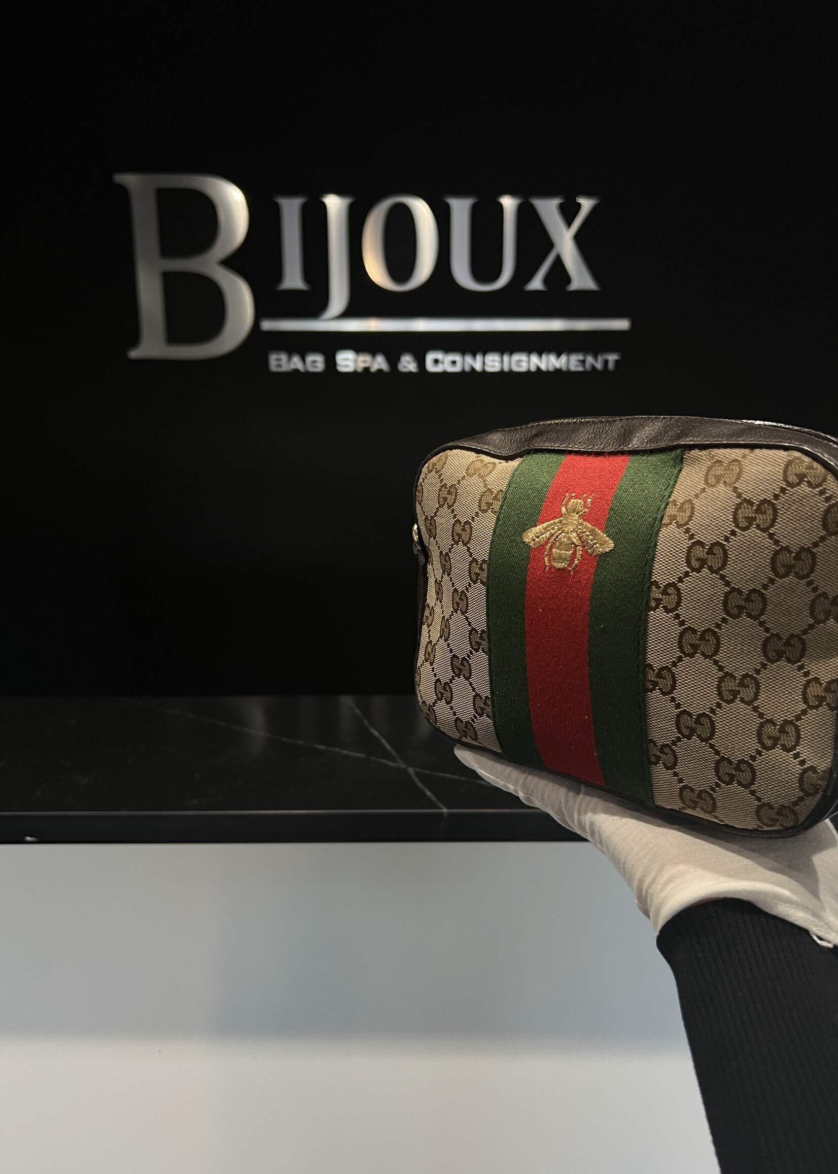 Gucci SOLD- Gucci Bee Crossbody