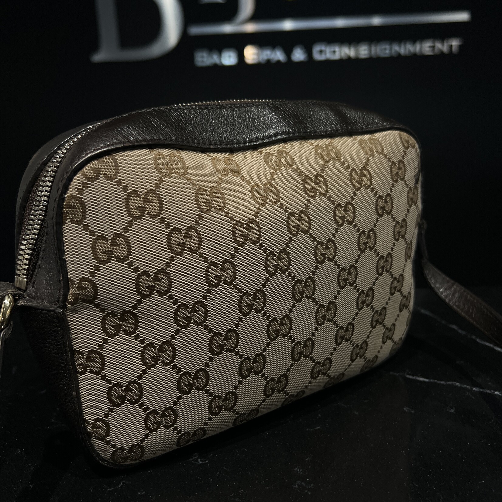Gucci SOLD- Gucci Bee Crossbody