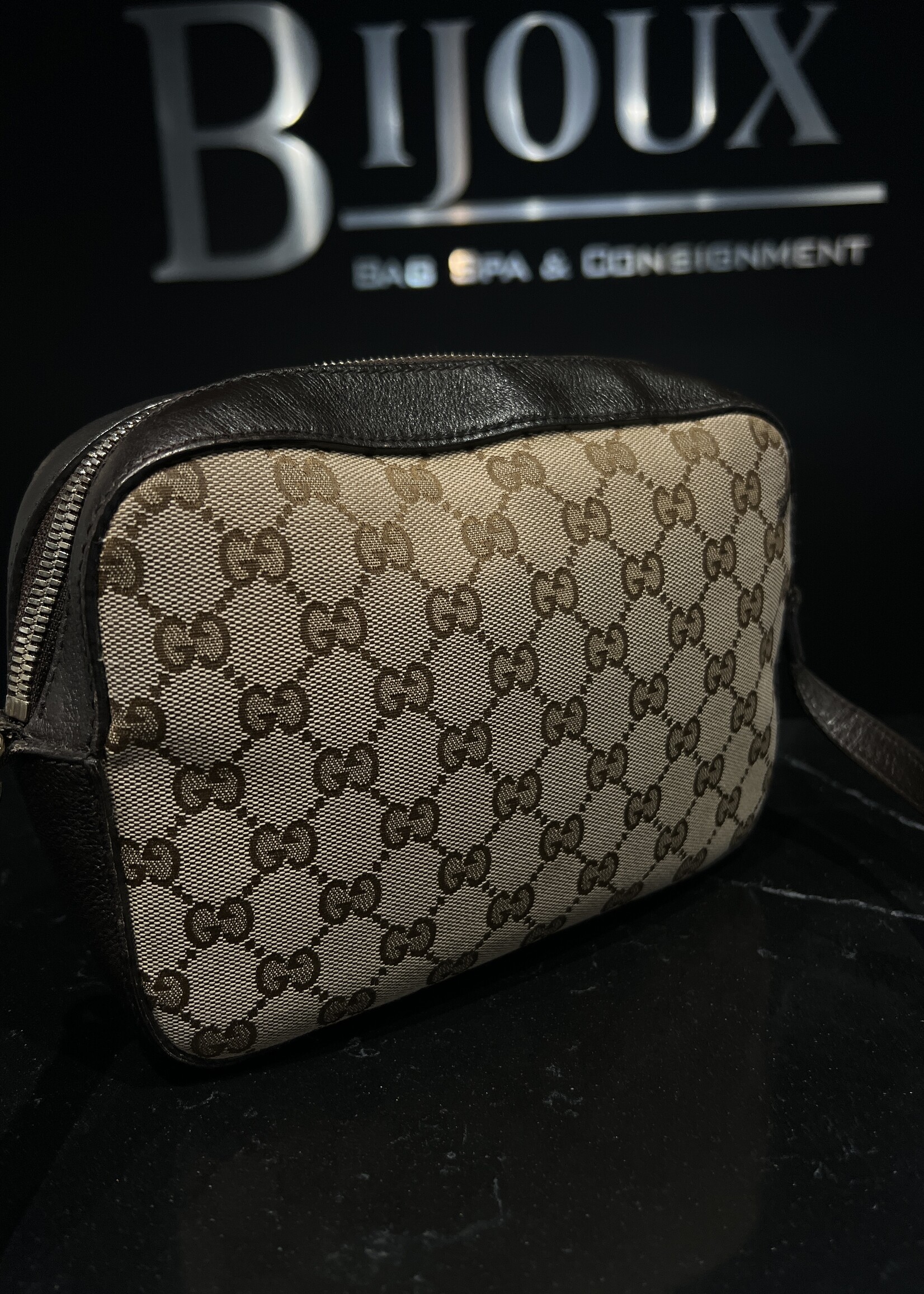 Gucci SOLD- Gucci Bee Crossbody