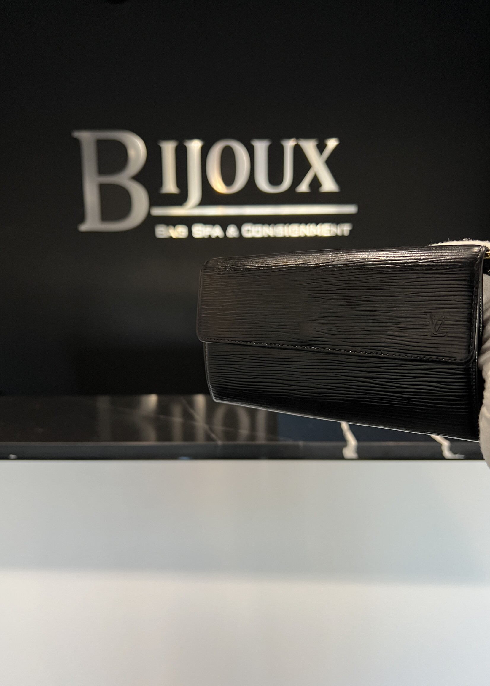 Louis Vuitton SOLD- Louis Vuitton Epi Wallet