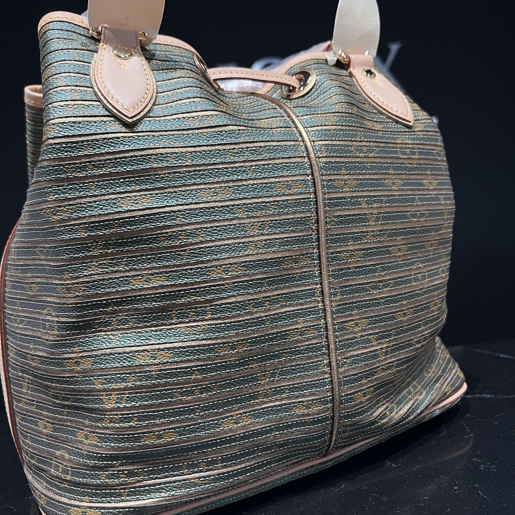 Louis Vuitton SOLD - Louis Vuitton Neo