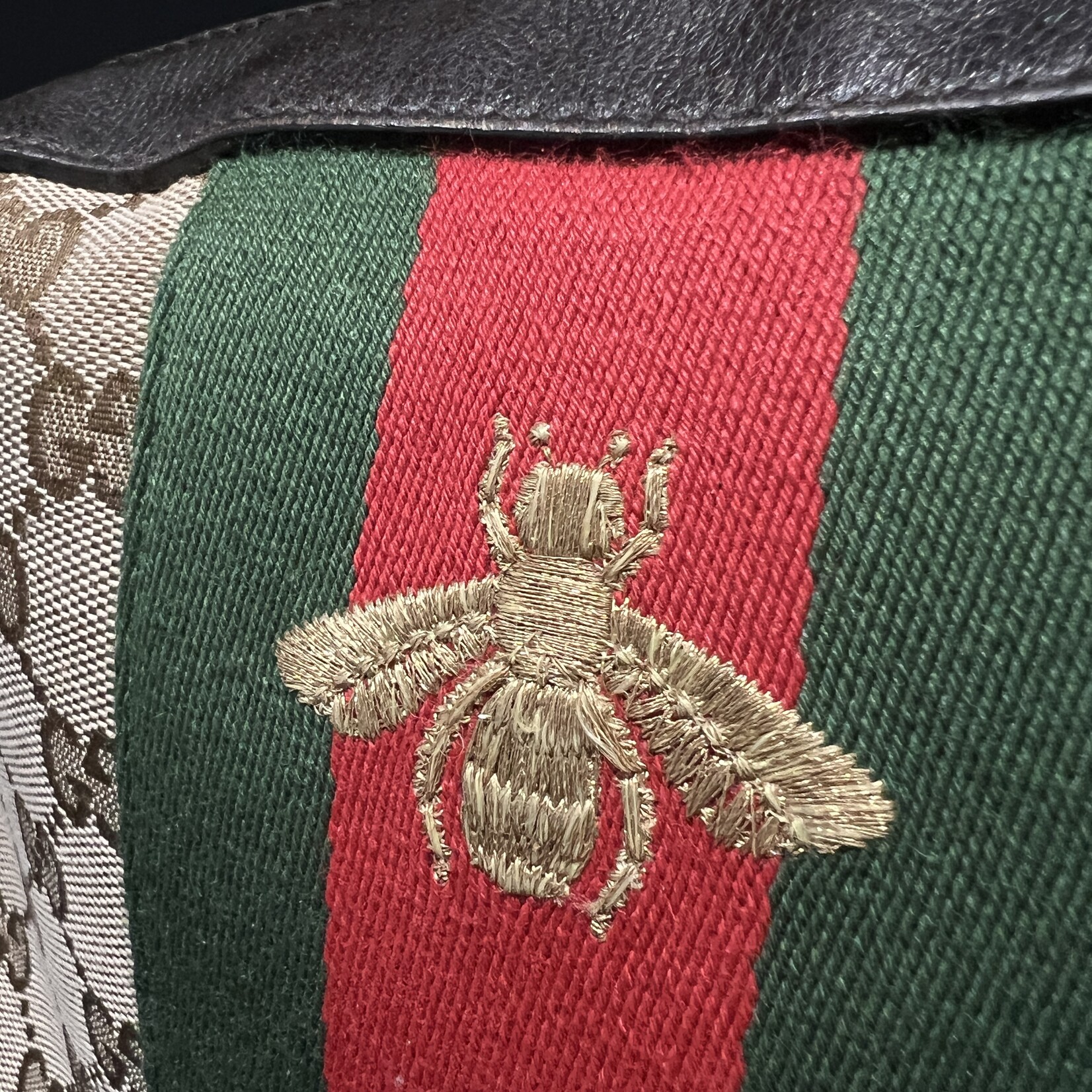 Gucci SOLD- Gucci Bee Crossbody