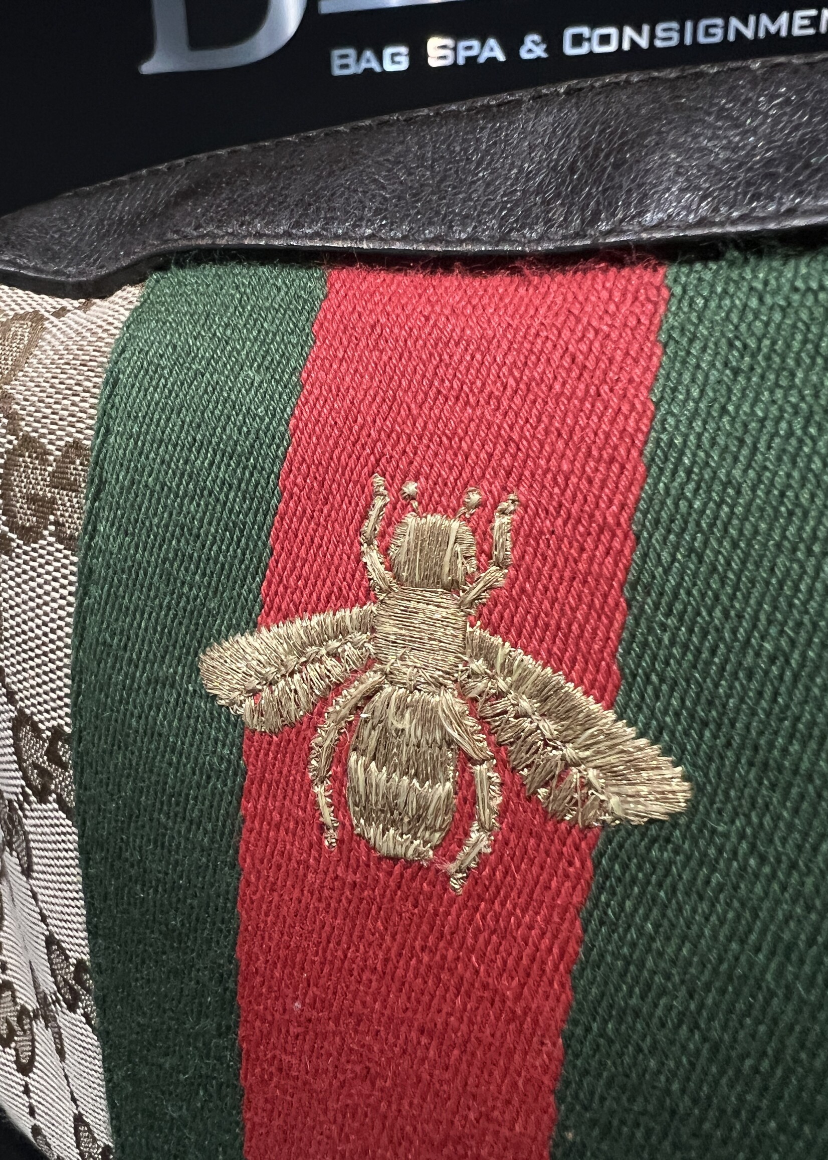 Gucci SOLD- Gucci Bee Crossbody