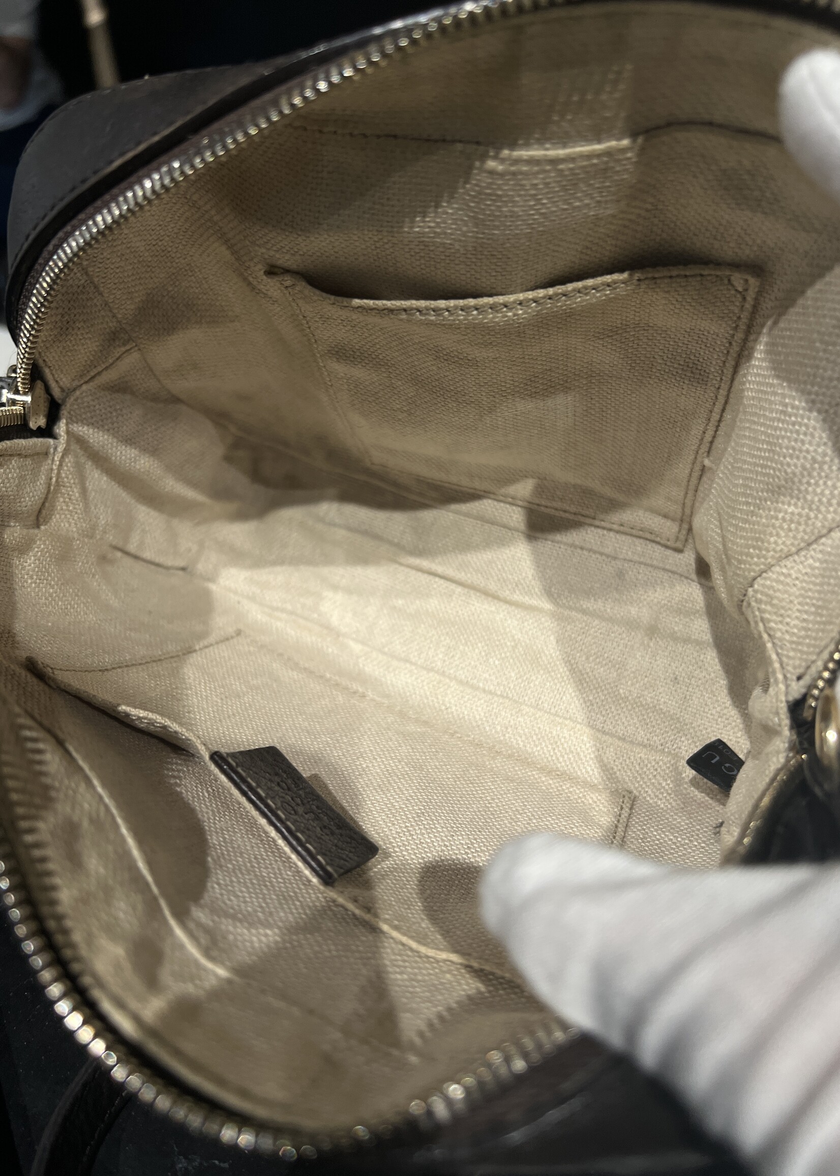 Gucci SOLD- Gucci Bee Crossbody